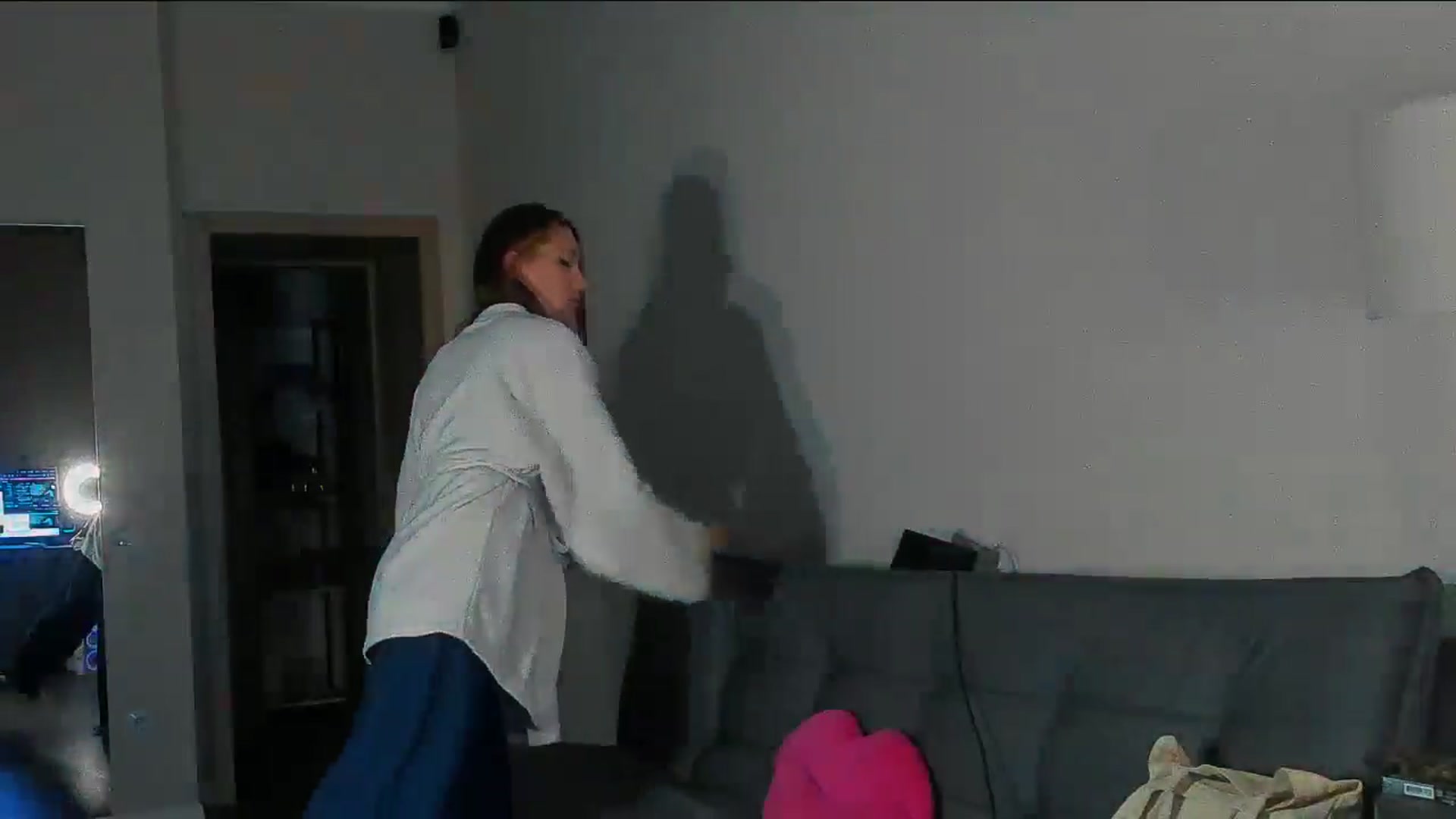 Gallery image thumbnail from LovelyGin's myfreecams stream on, 04/15/2026, 20:24 image 10 of 20