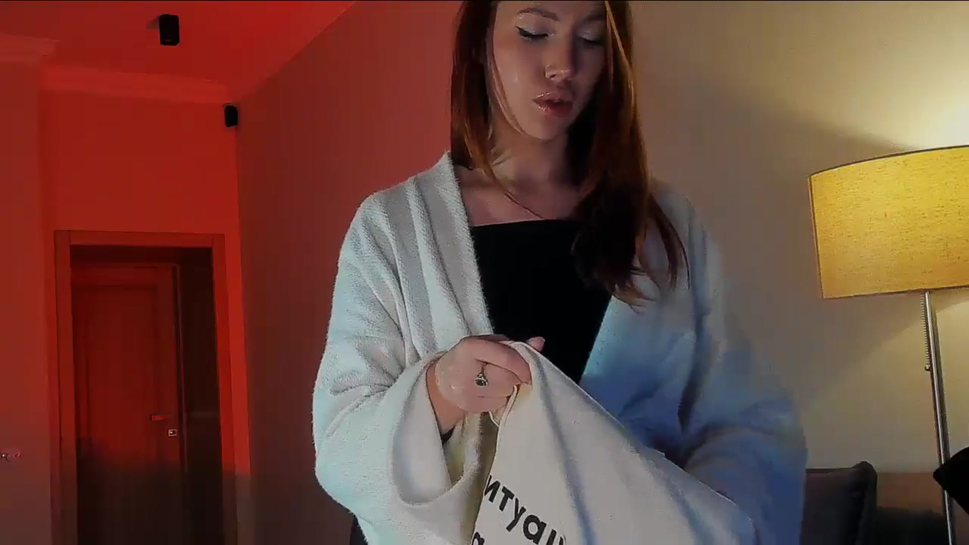 Gallery image thumbnail from LovelyGin's myfreecams stream on, 04/15/2026, 20:24 image 5 of 20