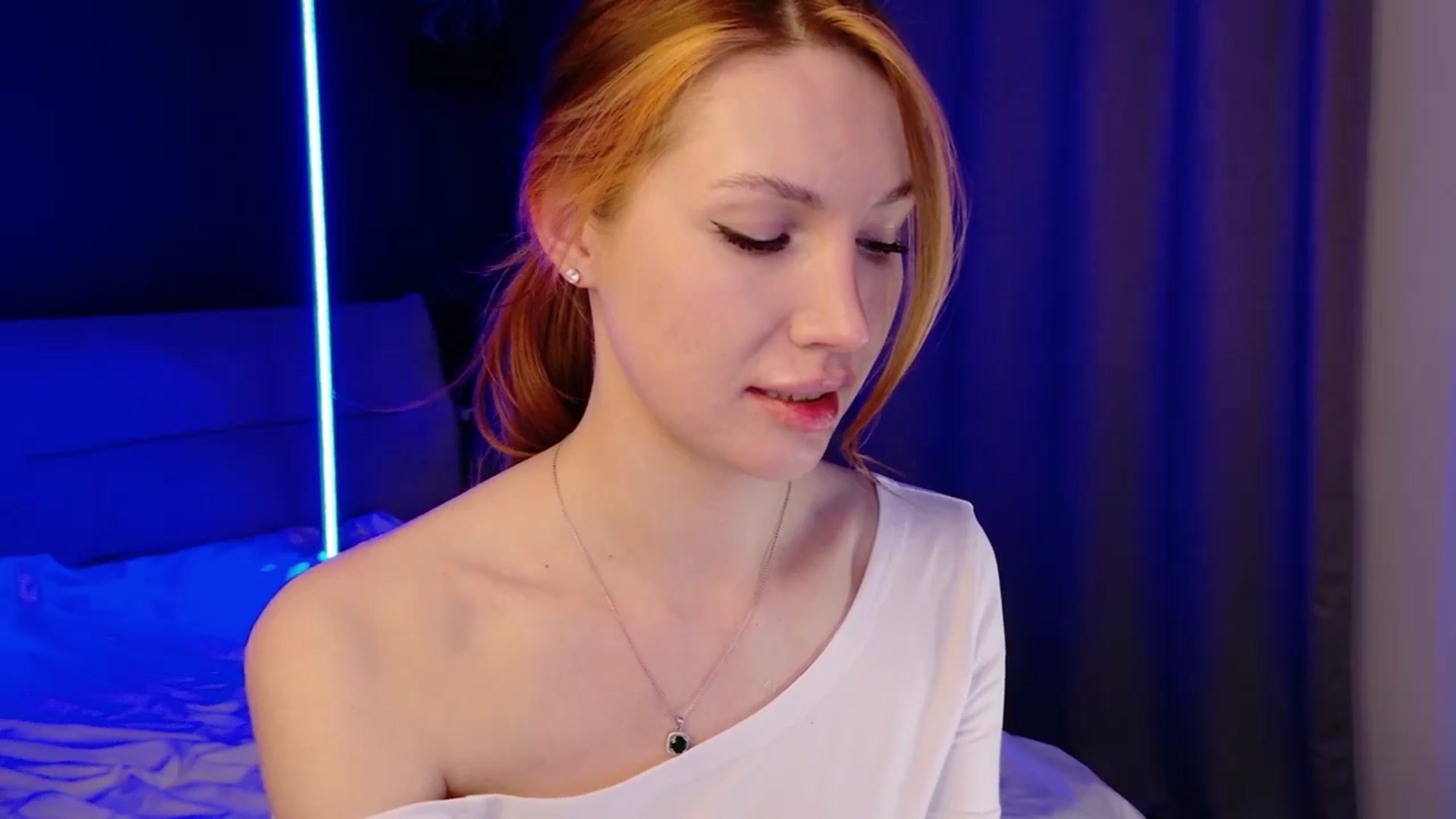 Gallery image thumbnail from LovelyGin's myfreecams stream on, 04/16/2026, 20:25 image 17 of 20