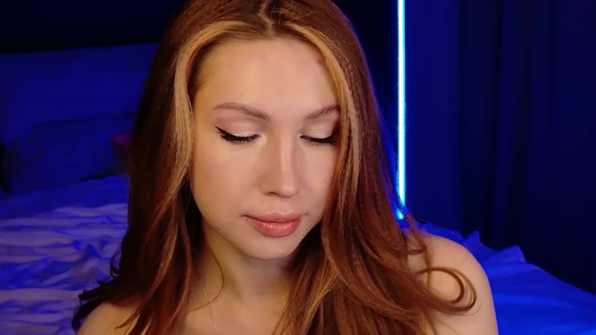 Gallery image thumbnail from LovelyGin's myfreecams stream on, 04/23/2026, 19:23 image 17 of 20