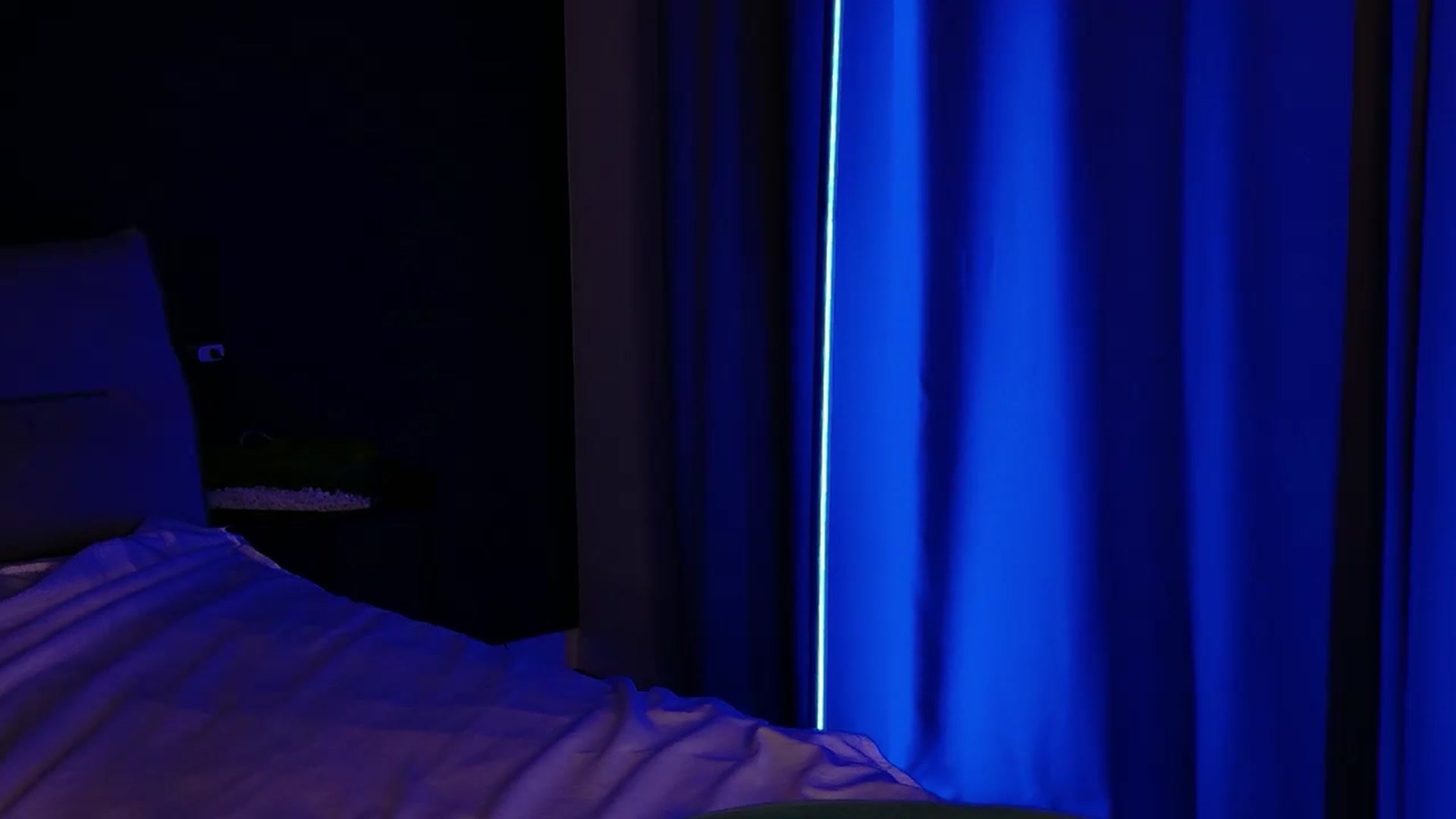 Gallery image thumbnail from LovelyGin's myfreecams stream on, 04/28/2026, 17:17 image 19 of 20