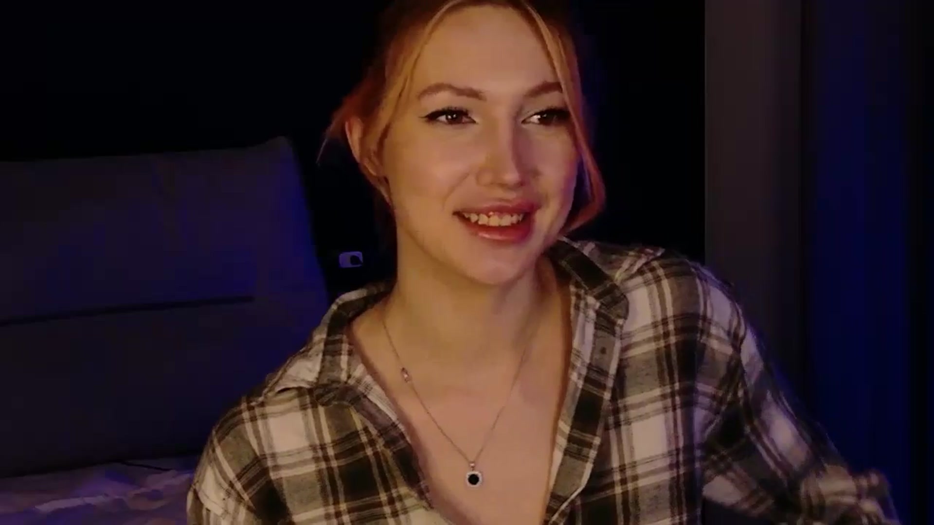 Gallery image thumbnail from LovelyGin's myfreecams stream on, 04/28/2026, 20:09 image 6 of 20