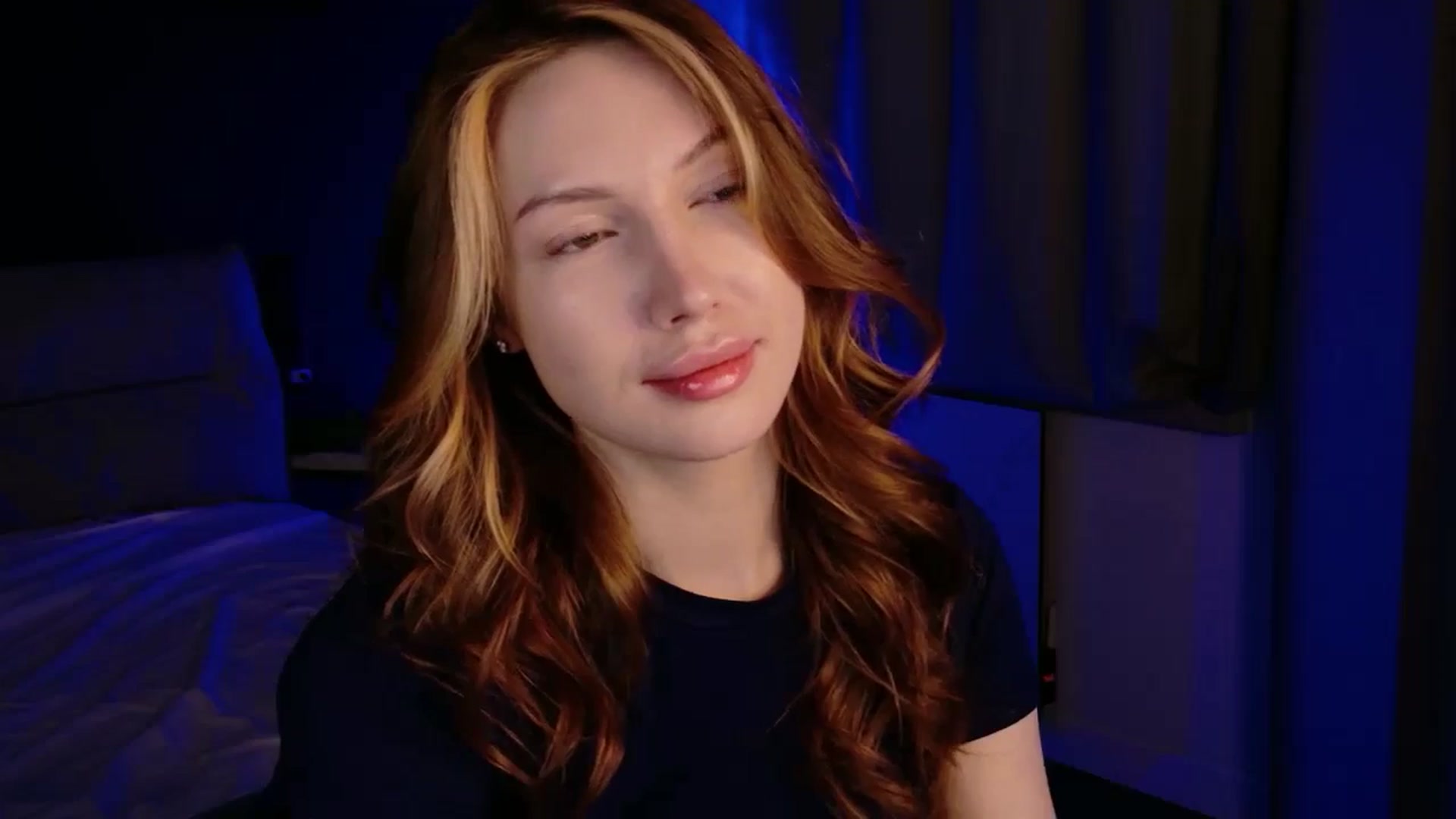Gallery image thumbnail from LovelyGin's myfreecams stream on, 04/29/2026, 17:21 image 9 of 20