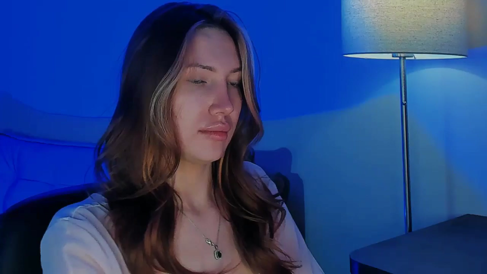 Gallery image thumbnail from LovelyGin's myfreecams stream on, 04/30/2026, 19:48 image 13 of 20