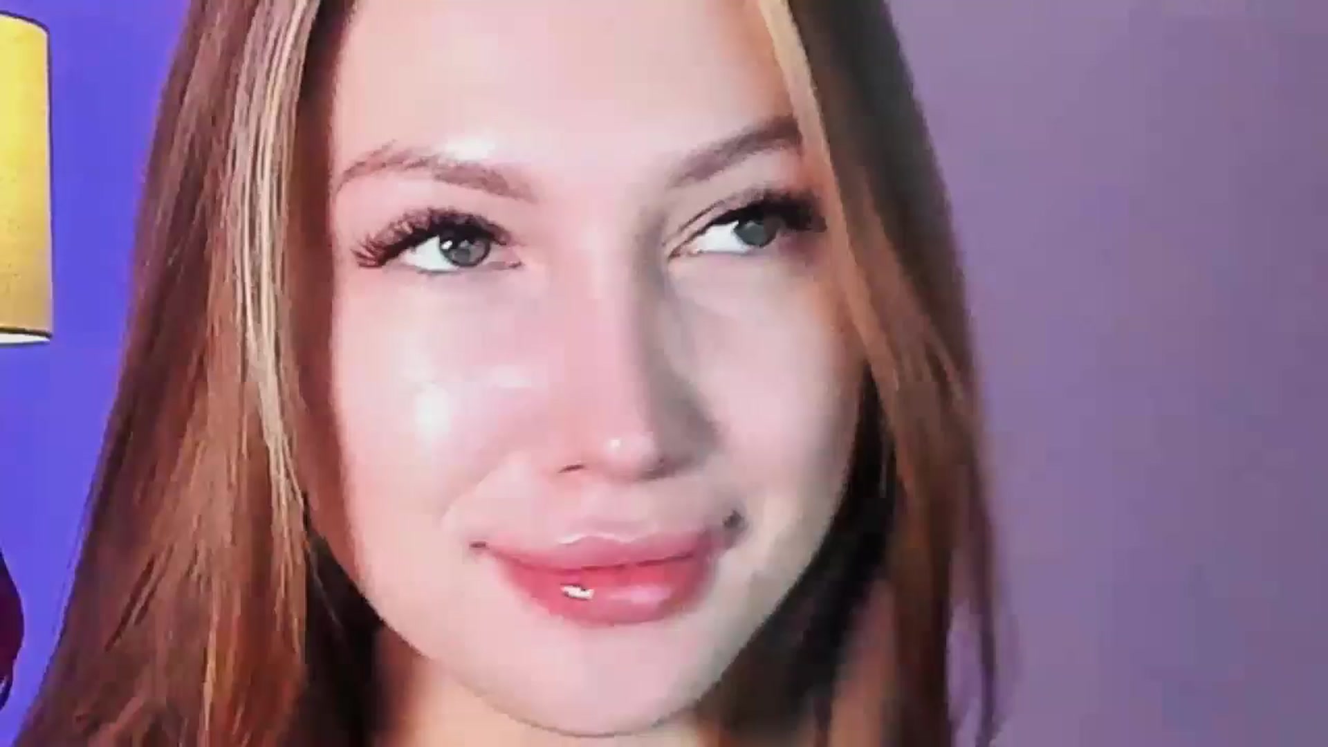 Gallery image thumbnail from LovelyGin's myfreecams stream on, 05/05/2026, 18:51 image 9 of 20