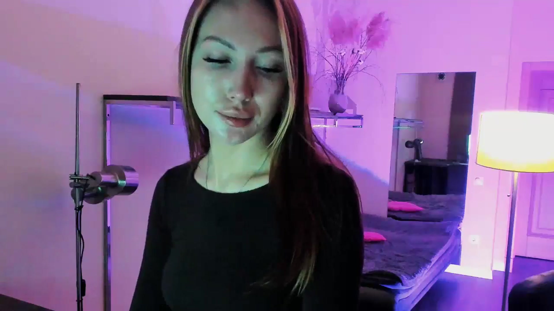Gallery image thumbnail from LovelyGin's myfreecams stream on, 05/05/2026, 20:28 image 20 of 20