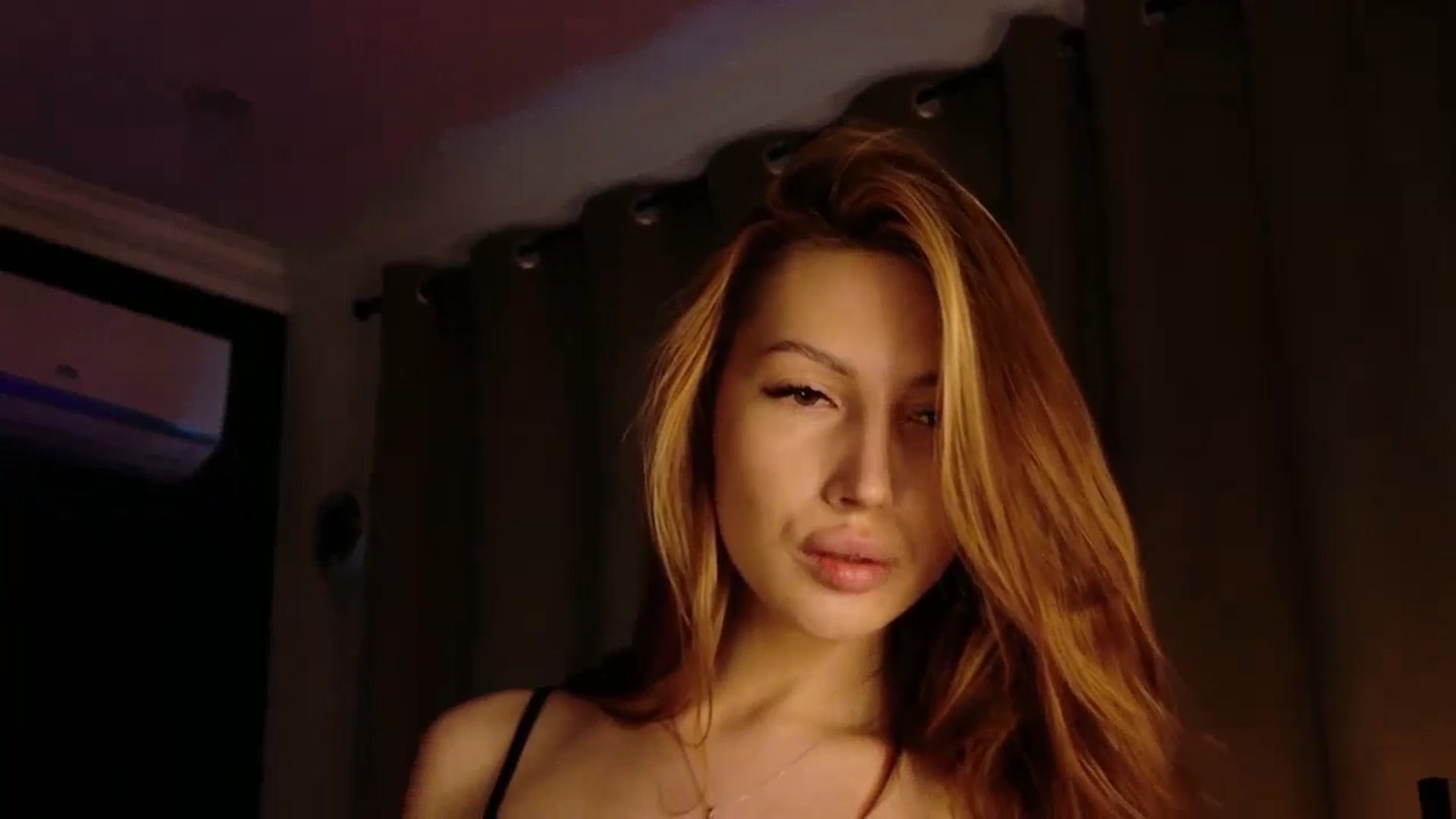 Gallery image thumbnail from LovelyGin's myfreecams stream on, 05/08/2026, 15:40 image 6 of 20