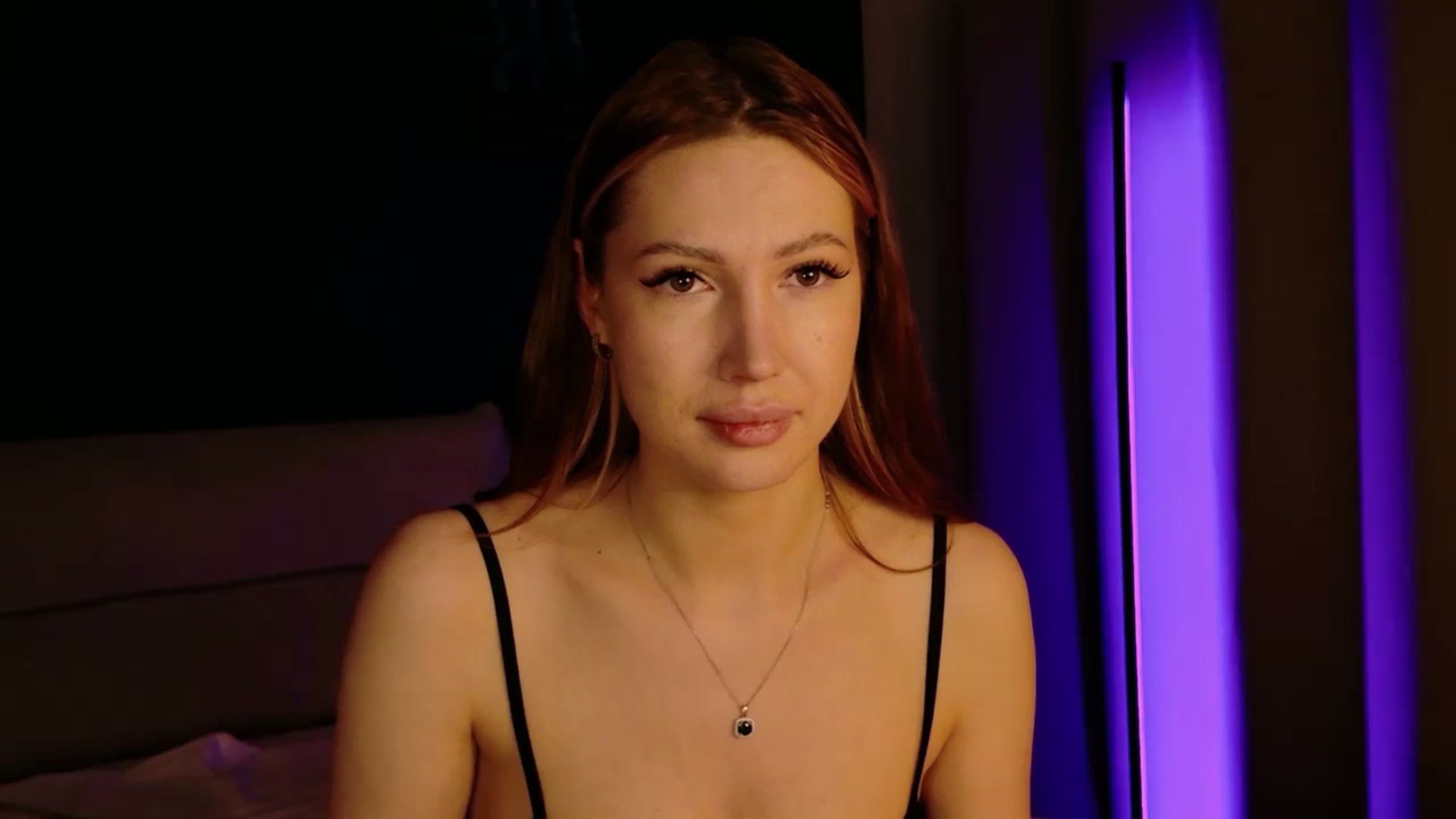 Gallery image thumbnail from LovelyGin's myfreecams stream on, 05/08/2026, 20:04 image 6 of 20