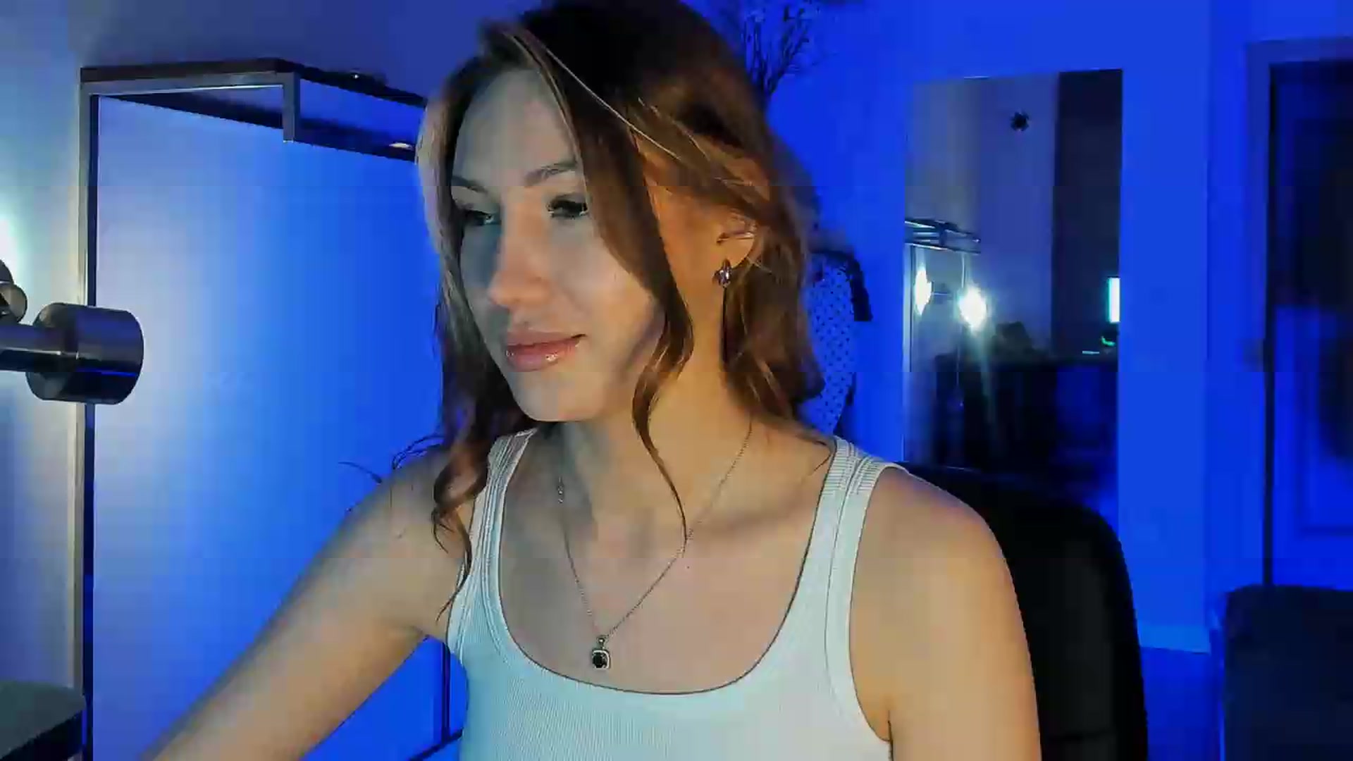 Gallery image thumbnail from LovelyGin's myfreecams stream on, 05/12/2026, 15:32 image 12 of 20