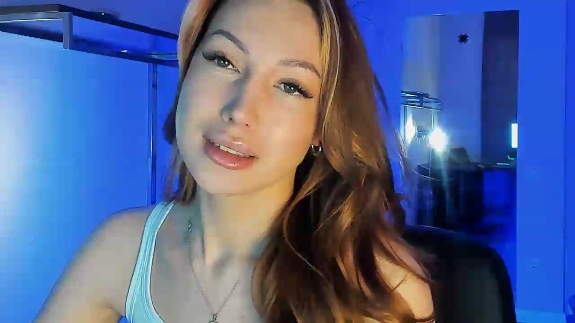 Gallery image thumbnail from LovelyGin's myfreecams stream on, 05/12/2026, 15:32 image 14 of 20