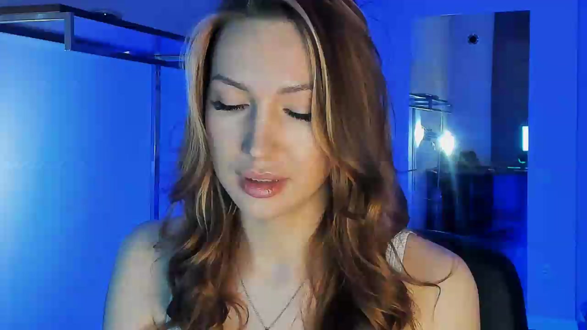Gallery image thumbnail from LovelyGin's myfreecams stream on, 05/12/2026, 17:06 image 1 of 20