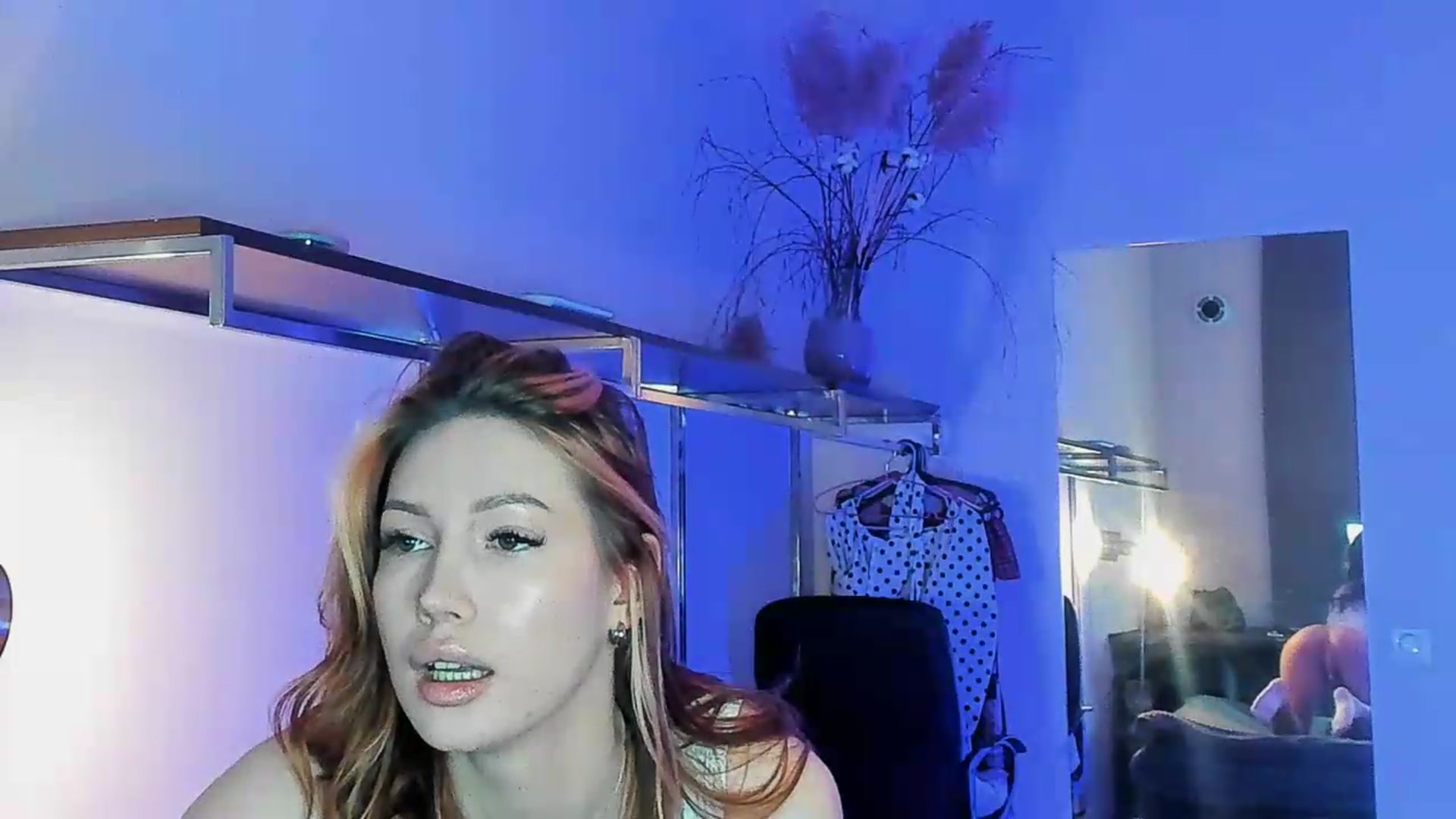 Gallery image thumbnail from LovelyGin's myfreecams stream on, 05/12/2026, 17:06 image 12 of 20