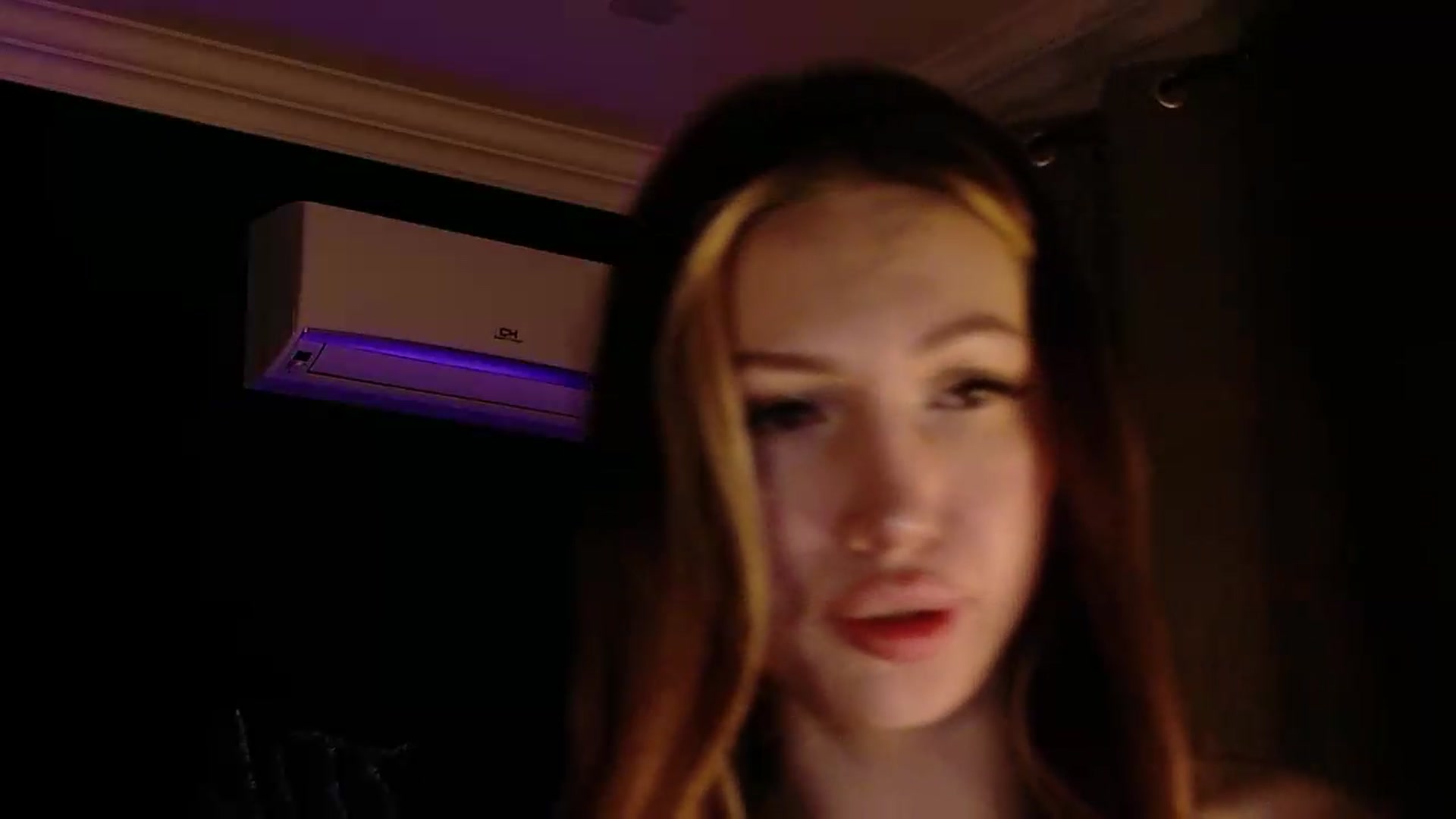 Gallery image thumbnail from LovelyGin's myfreecams stream on, 05/13/2026, 20:00 image 15 of 20