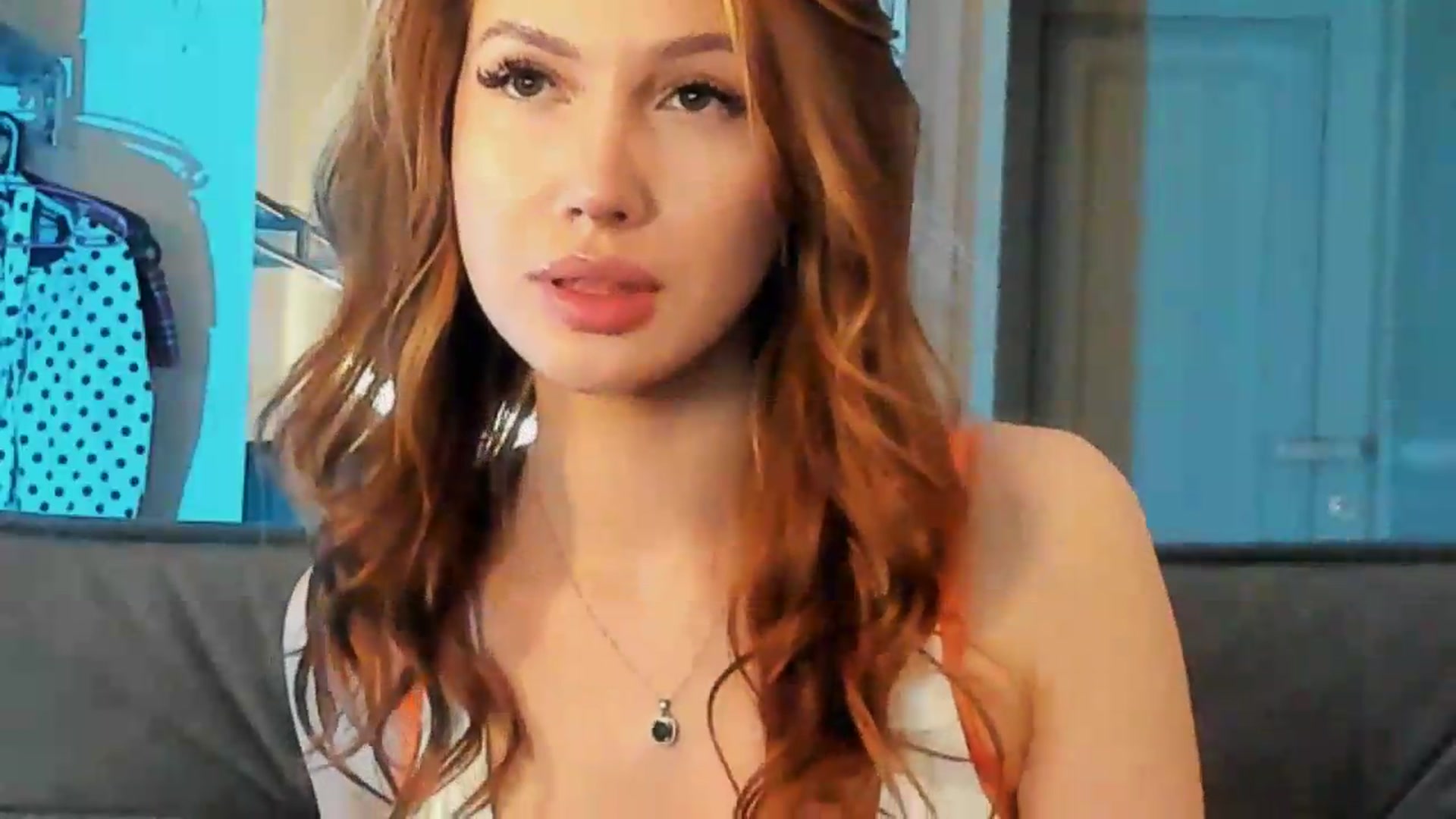 Gallery image thumbnail from LovelyGin's myfreecams stream on, 05/15/2026, 18:32 image 12 of 20