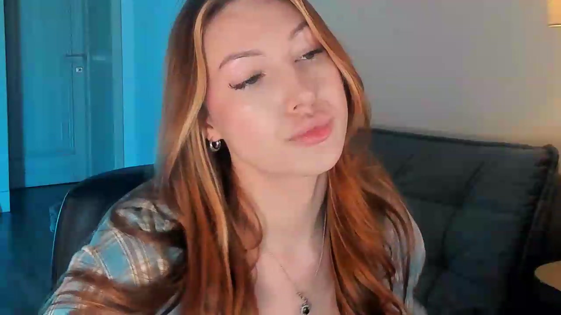 Gallery image thumbnail from LovelyGin's myfreecams stream on, 05/19/2026, 15:40 image 6 of 20