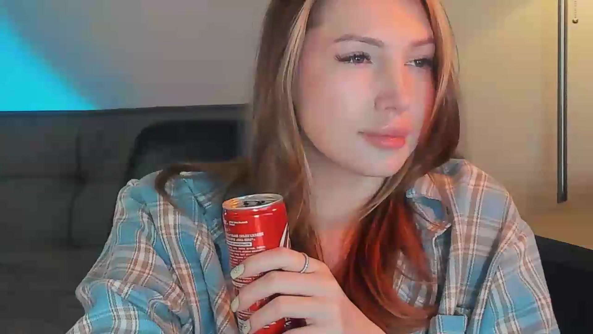 Gallery image thumbnail from LovelyGin's myfreecams stream on, 05/19/2026, 19:41 image 10 of 20
