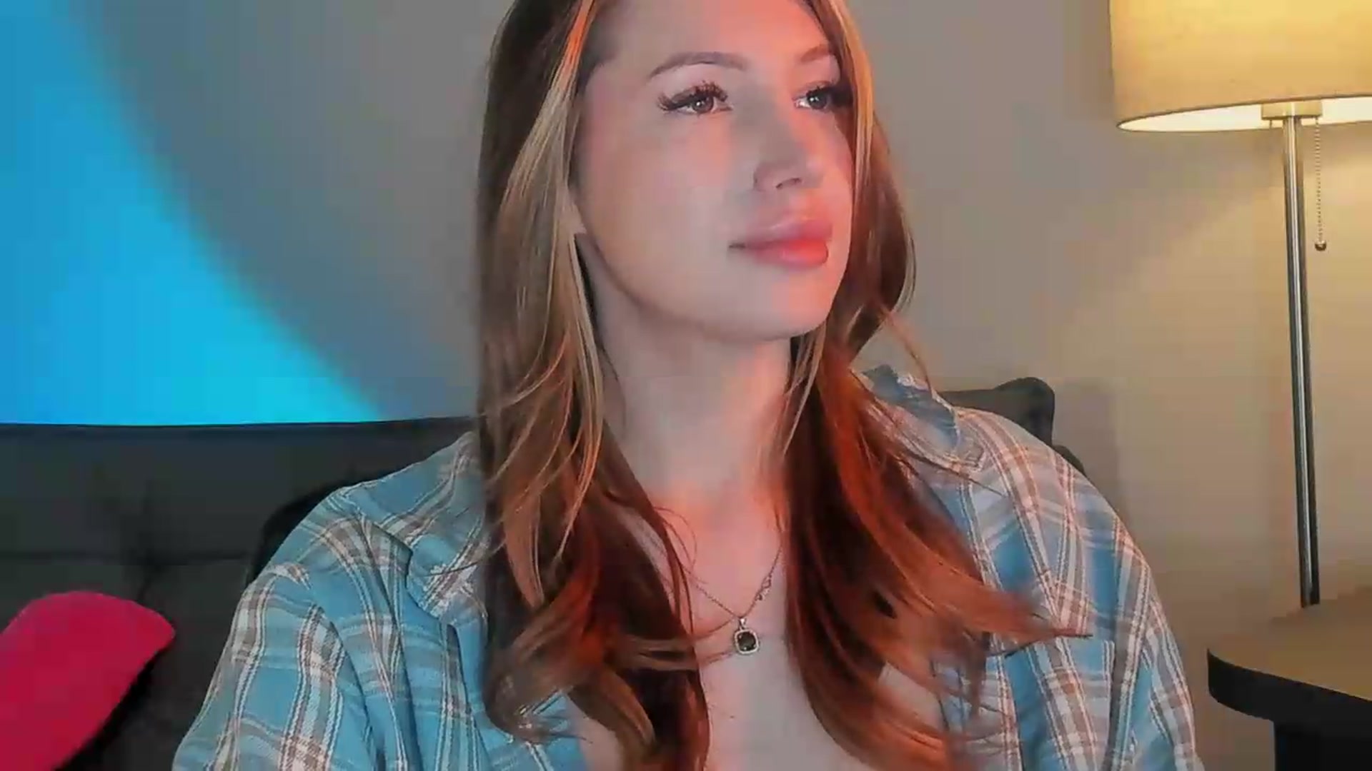 Gallery image thumbnail from LovelyGin's myfreecams stream on, 05/19/2026, 19:41 image 5 of 20