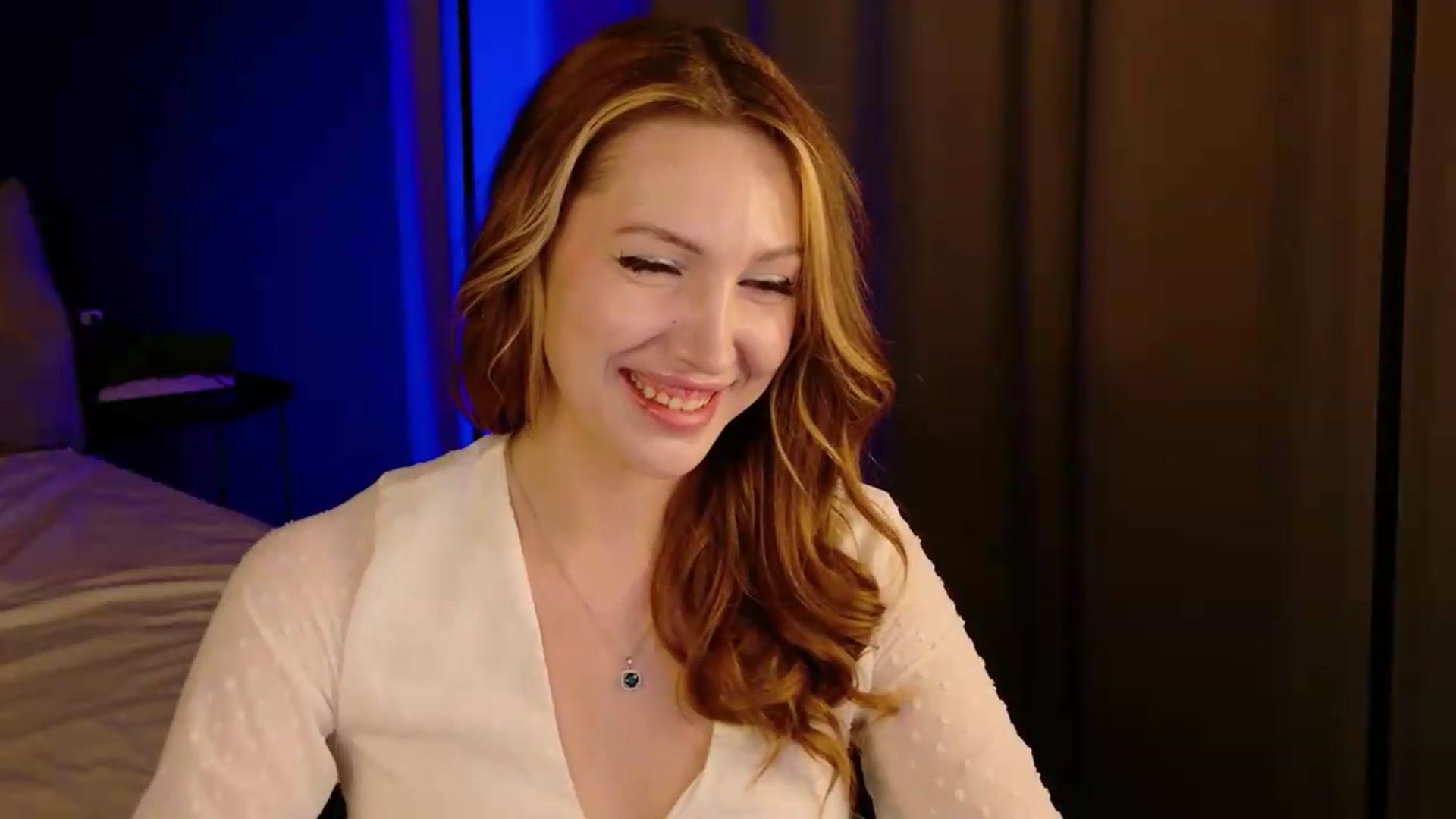 Gallery image thumbnail from LovelyGin's myfreecams stream on, 05/22/2026, 17:40 image 9 of 20