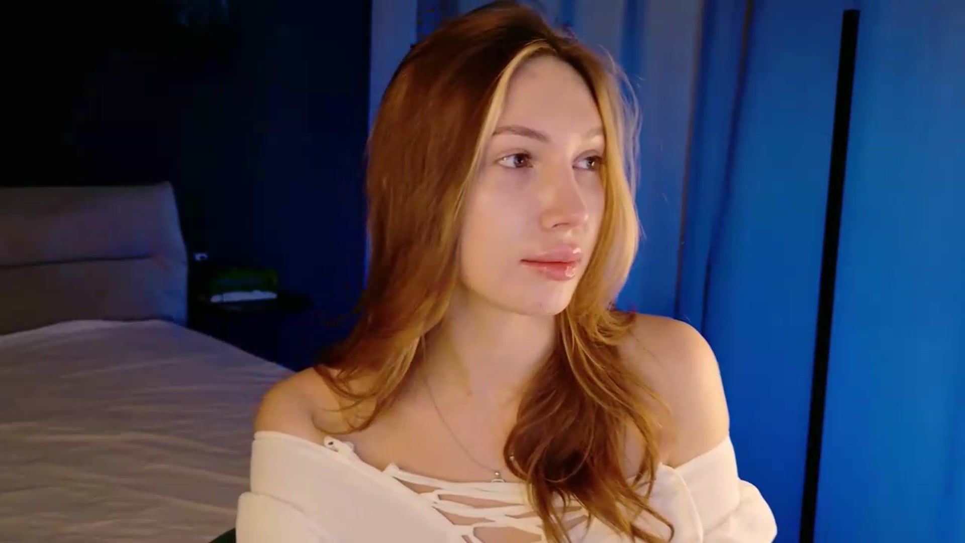 Gallery image thumbnail from LovelyGin's myfreecams stream on, 05/25/2026, 15:38 image 13 of 20