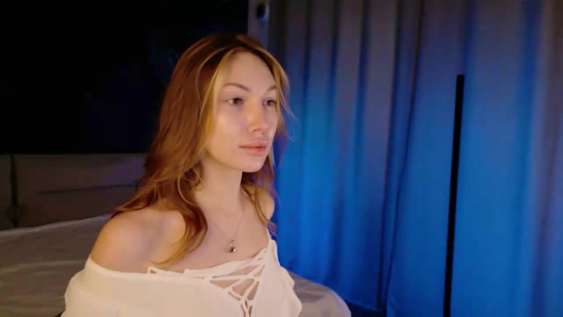 Gallery image thumbnail from LovelyGin's myfreecams stream on, 05/25/2026, 15:38 image 4 of 20
