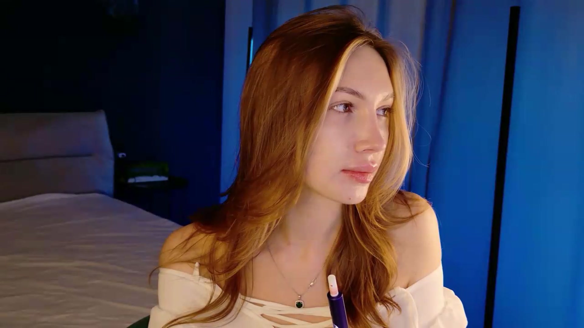 Gallery image thumbnail from LovelyGin's myfreecams stream on, 05/25/2026, 15:38 image 15 of 20