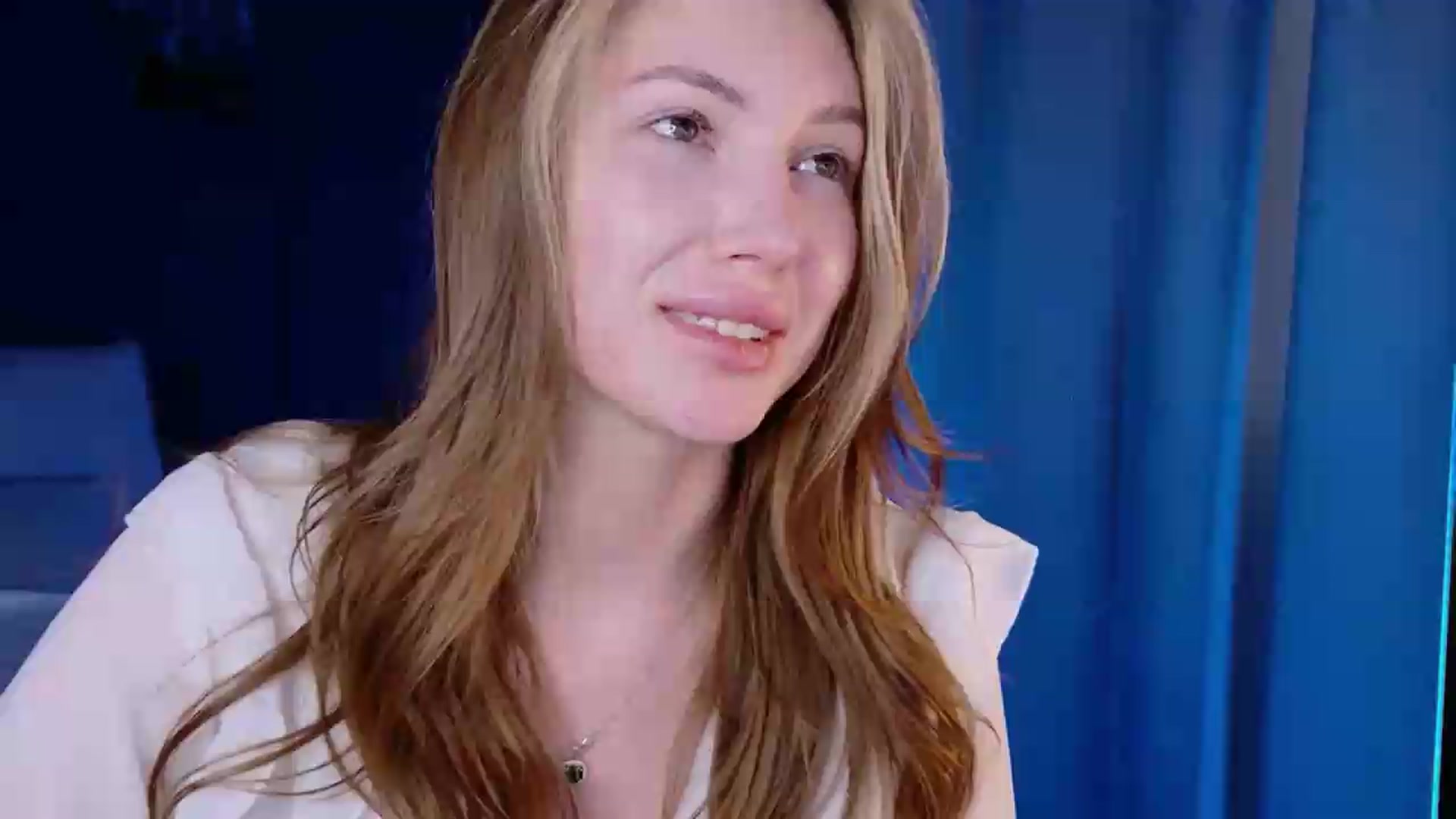 Gallery image thumbnail from LovelyGin's myfreecams stream on, 05/25/2026, 20:19 image 1 of 20