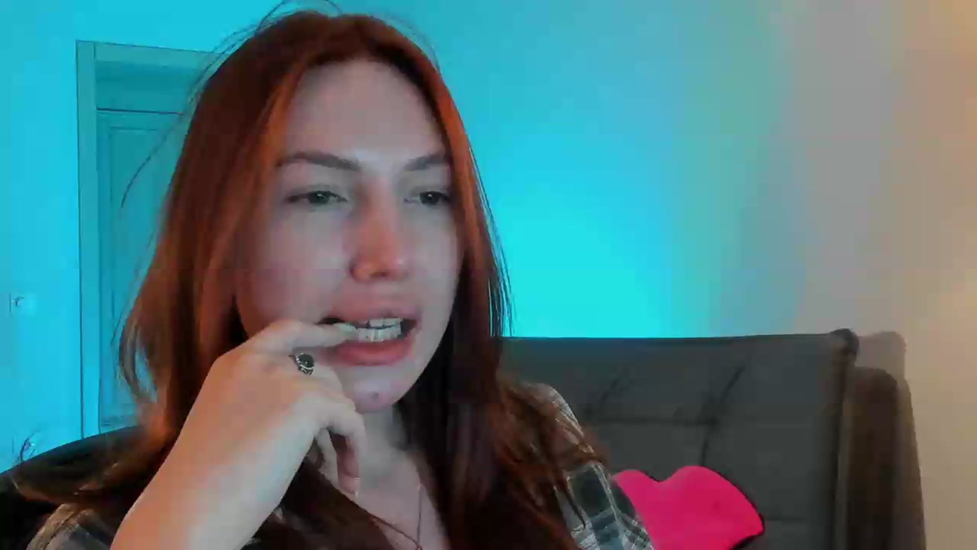 Gallery image thumbnail from LovelyGin's myfreecams stream on, 05/29/2026, 18:07 image 7 of 20