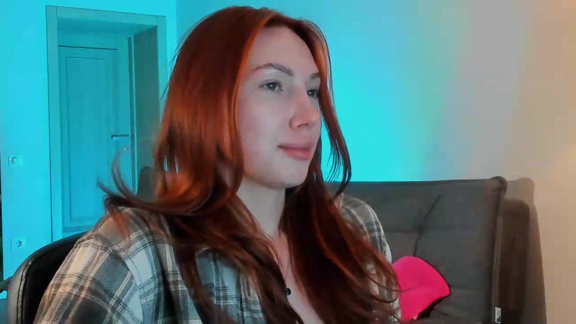 Gallery image thumbnail from LovelyGin's myfreecams stream on, 05/29/2026, 18:07 image 12 of 20
