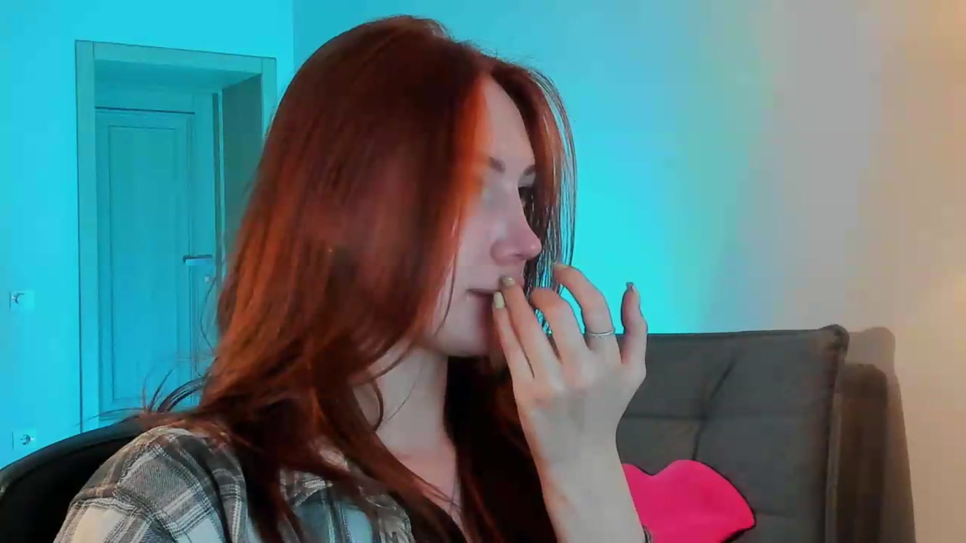 Gallery image thumbnail from LovelyGin's myfreecams stream on, 05/29/2026, 18:07 image 9 of 20