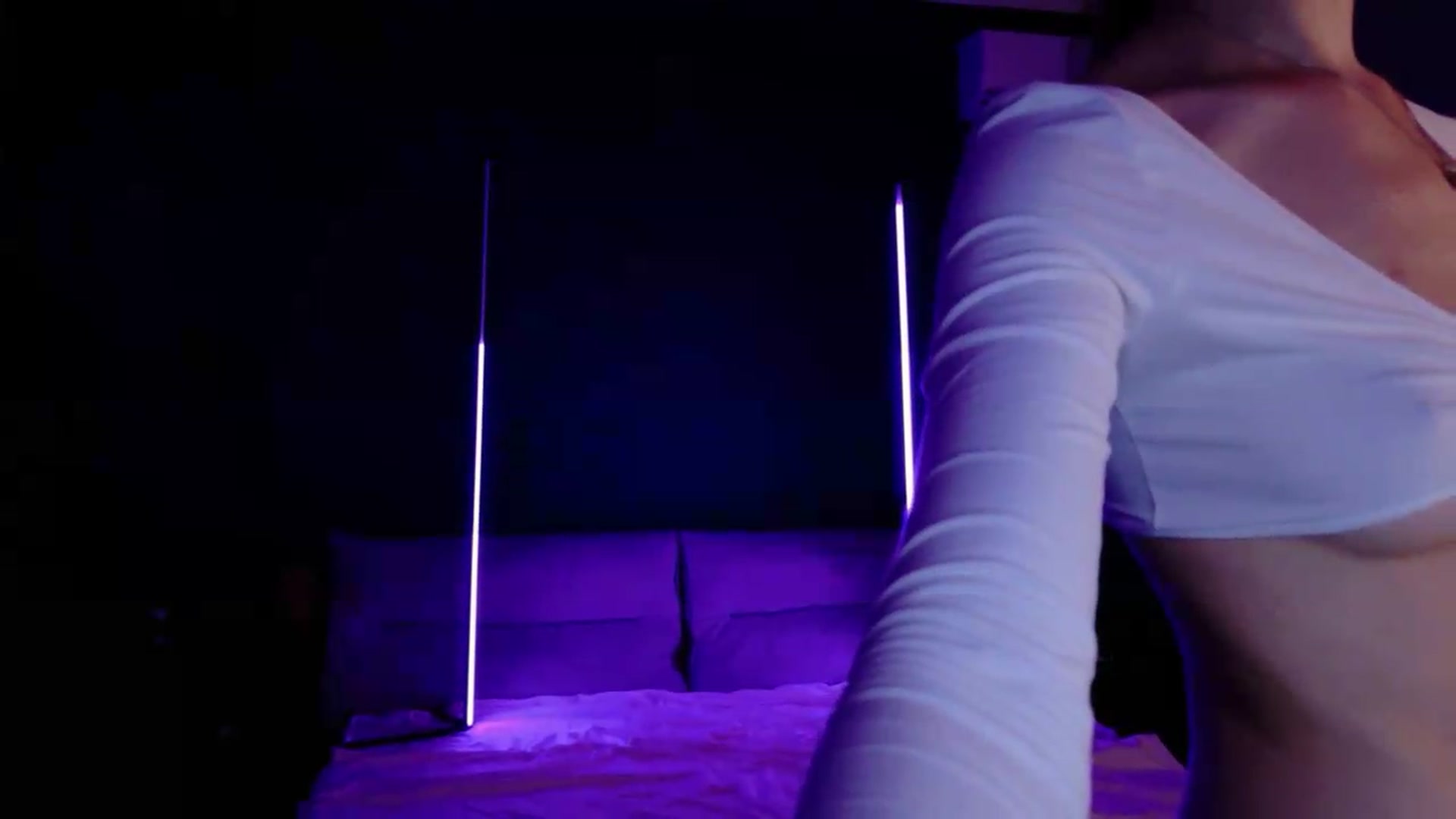 Gallery image thumbnail from LovelyGin's myfreecams stream on, 06/24/2026, 17:37 image 10 of 20