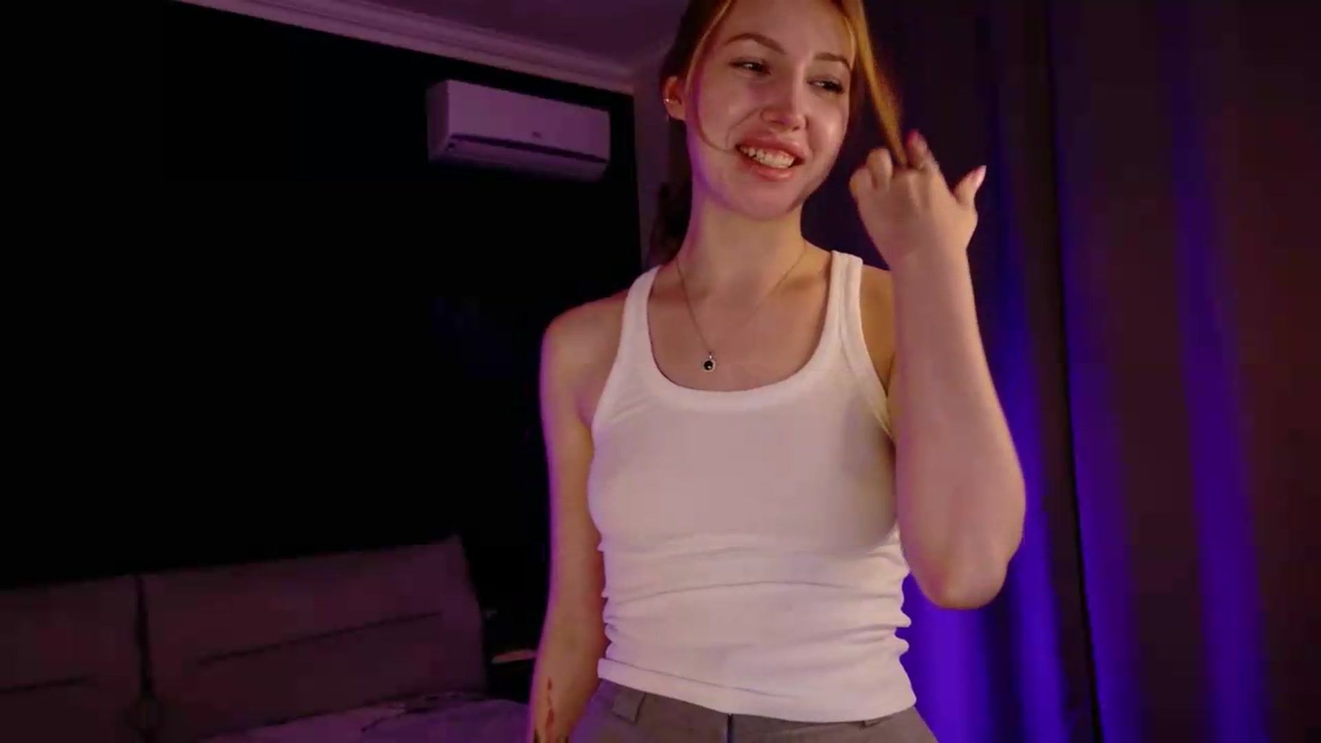 Gallery image thumbnail from LovelyGin's myfreecams stream on, 07/07/2026, 20:08 image 20 of 20