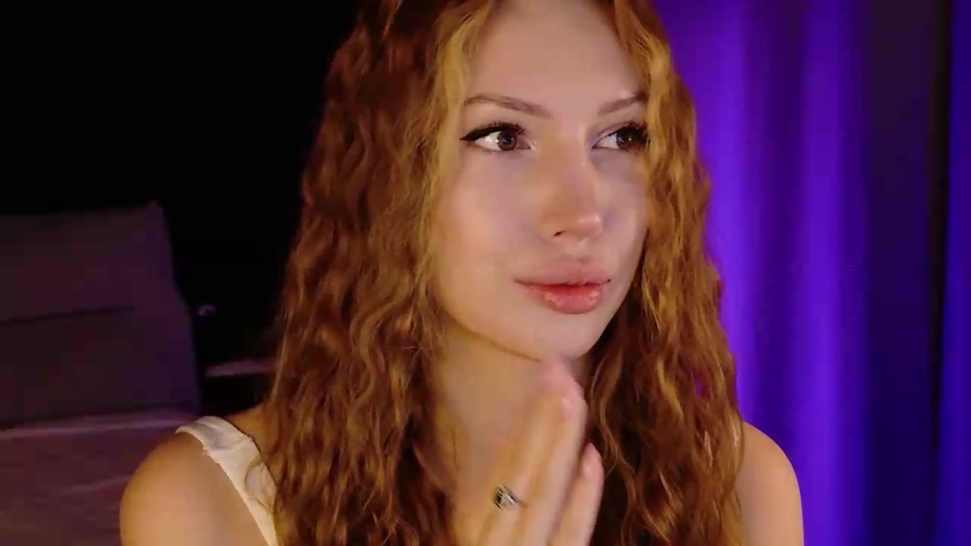 Gallery image thumbnail from LovelyGin's myfreecams stream on, 07/08/2026, 16:01 image 10 of 20