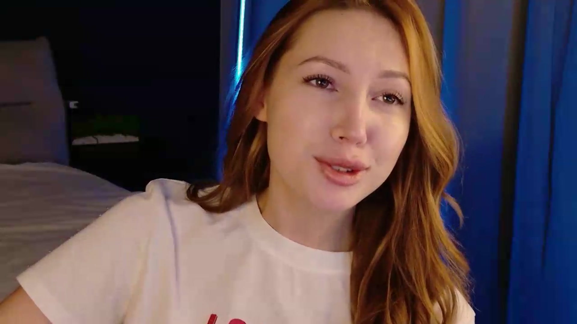 Gallery image thumbnail from LovelyGin's myfreecams stream on, 07/10/2026, 16:43 image 5 of 20