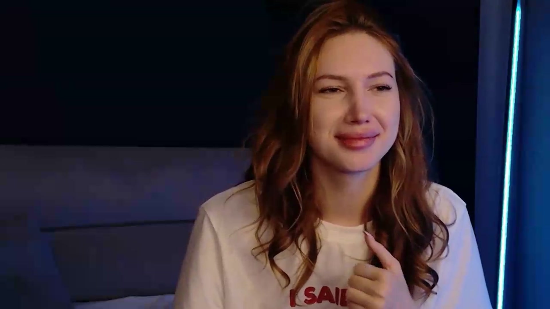 Gallery image thumbnail from LovelyGin's myfreecams stream on, 07/10/2026, 17:08 image 3 of 20