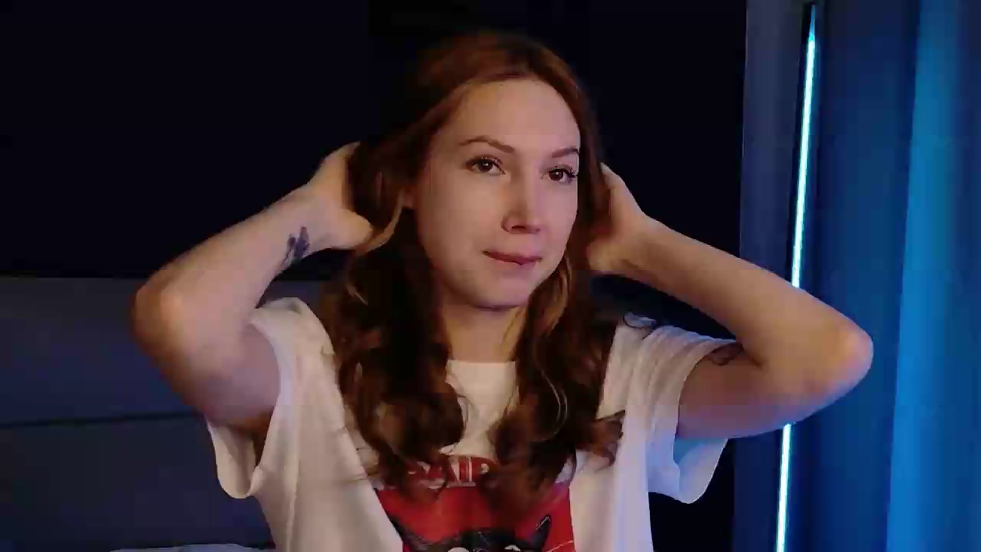 Gallery image thumbnail from LovelyGin's myfreecams stream on, 07/10/2026, 18:22 image 3 of 20