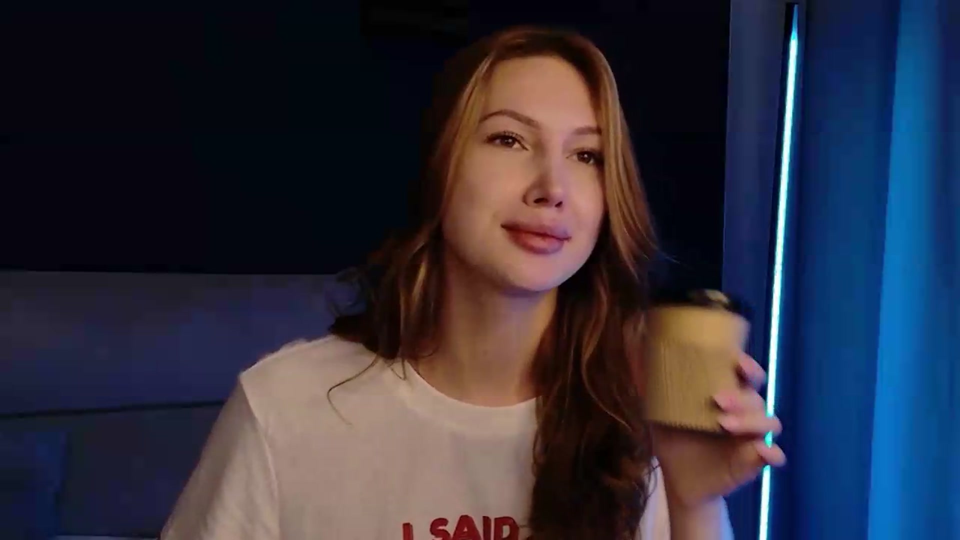 Gallery image thumbnail from LovelyGin's myfreecams stream on, 07/10/2026, 18:22 image 11 of 20