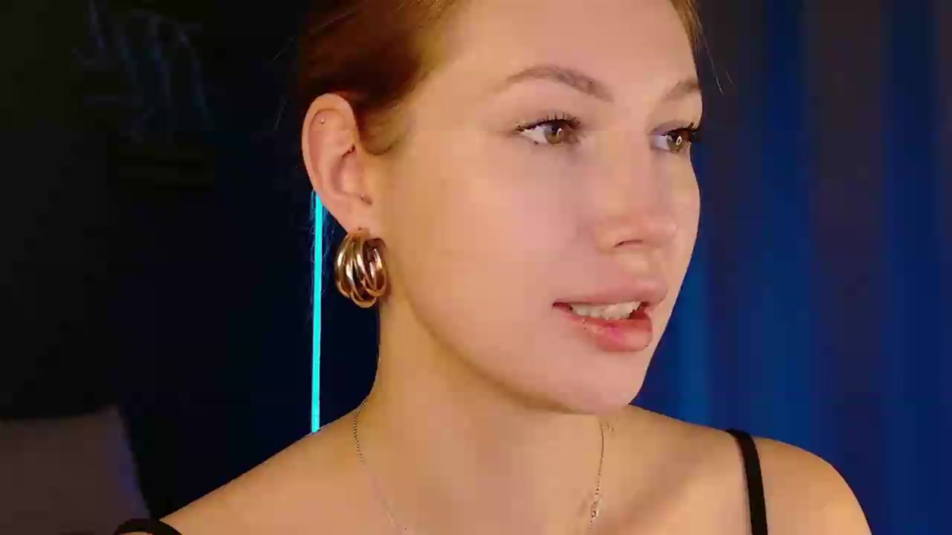 Gallery image thumbnail from LovelyGin's myfreecams stream on, 07/14/2026, 20:25 image 19 of 20