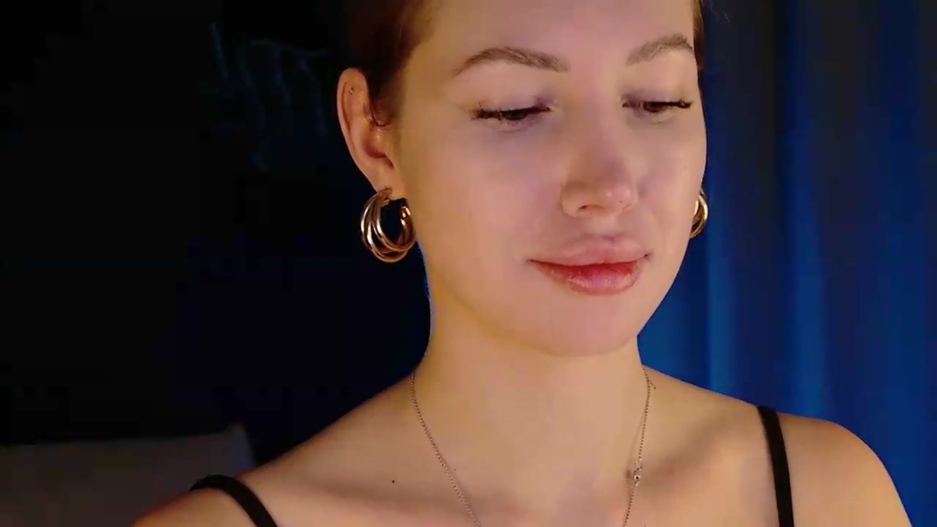Gallery image thumbnail from LovelyGin's myfreecams stream on, 07/14/2026, 20:25 image 15 of 20