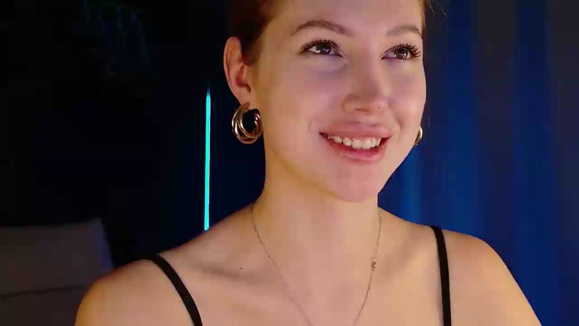 Gallery image thumbnail from LovelyGin's myfreecams stream on, 07/14/2026, 20:25 image 10 of 20