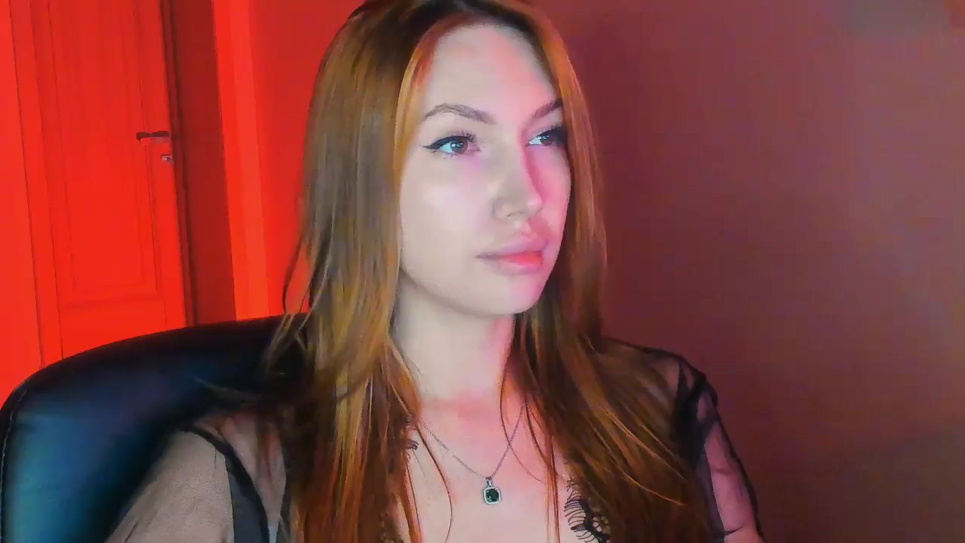 Gallery image thumbnail from LovelyGin's myfreecams stream on, 07/15/2026, 19:22 image 12 of 20