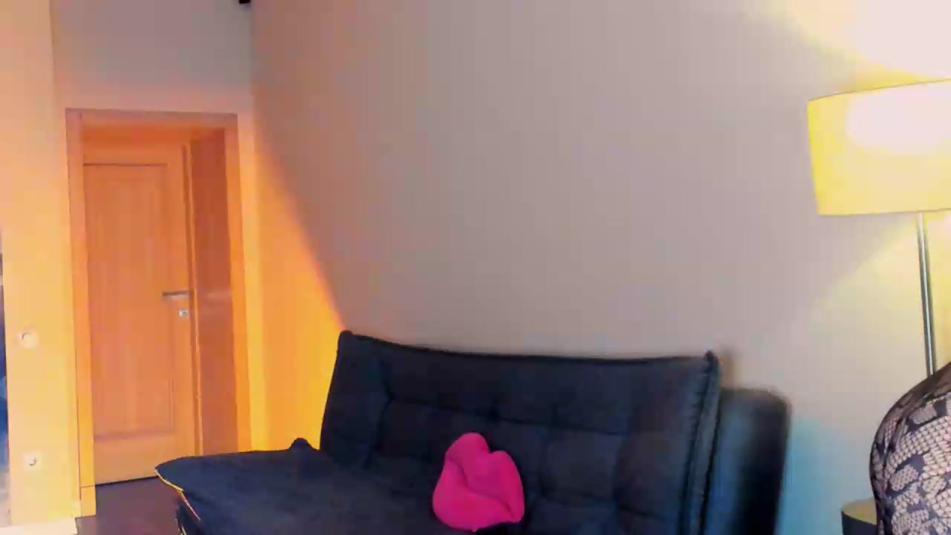 Gallery image thumbnail from LovelyGin's myfreecams stream on, 07/17/2026, 15:30 image 14 of 20