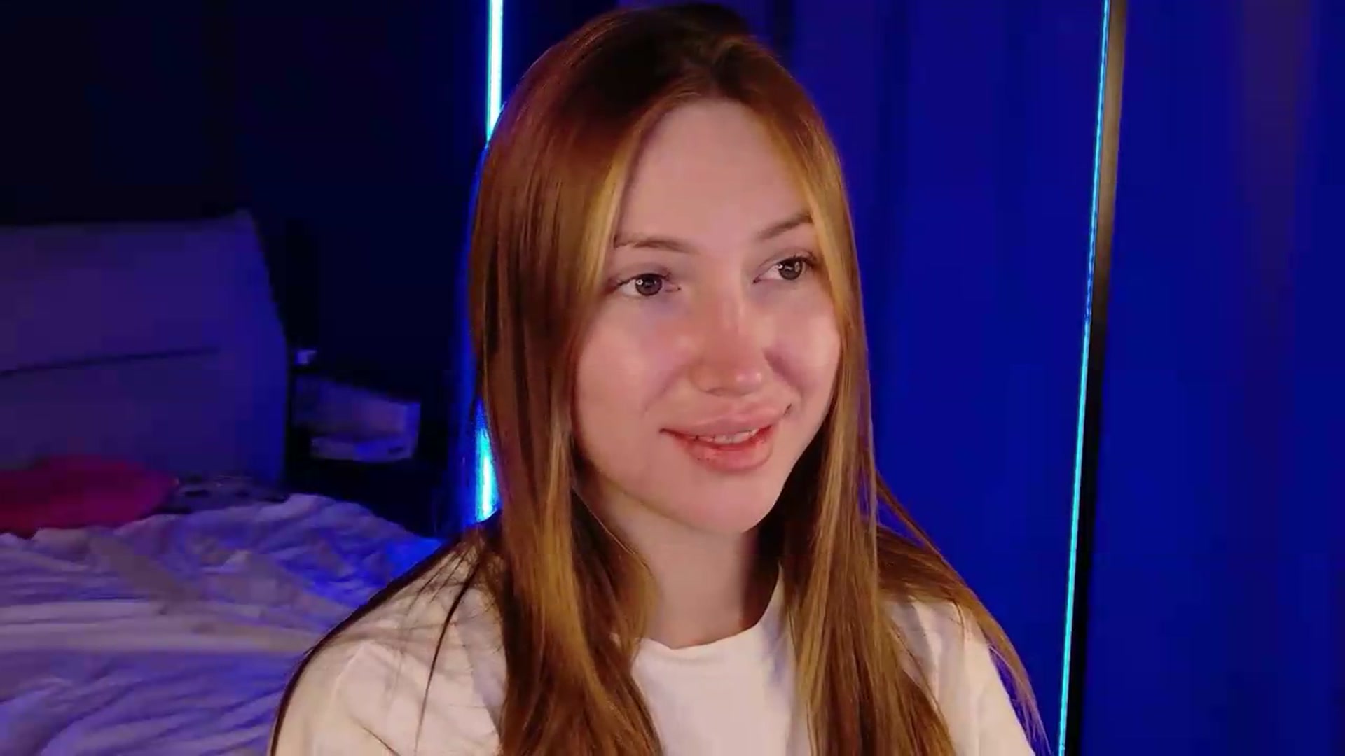 Gallery image thumbnail from LovelyGin's myfreecams stream on, 07/21/2026, 20:11 image 7 of 20