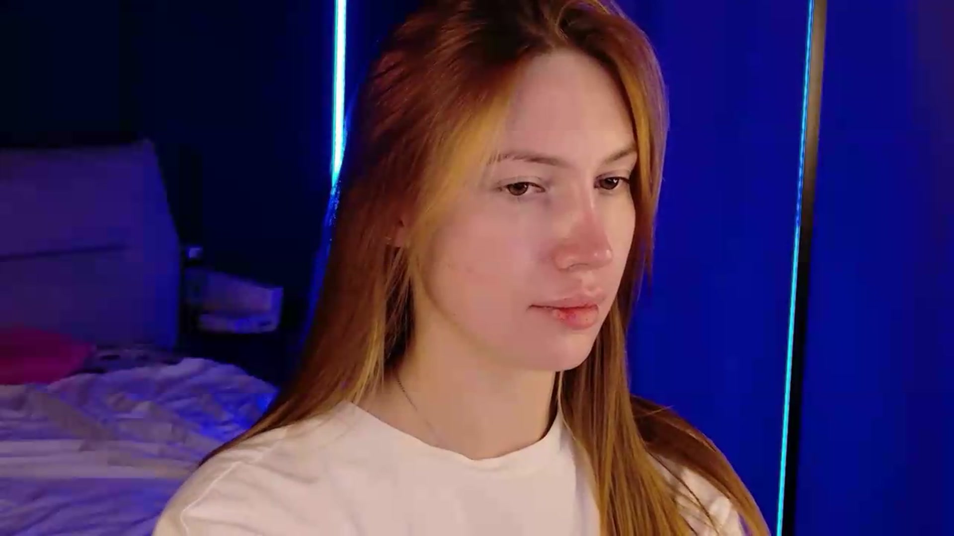 Gallery image thumbnail from LovelyGin's myfreecams stream on, 07/21/2026, 20:11 image 10 of 20