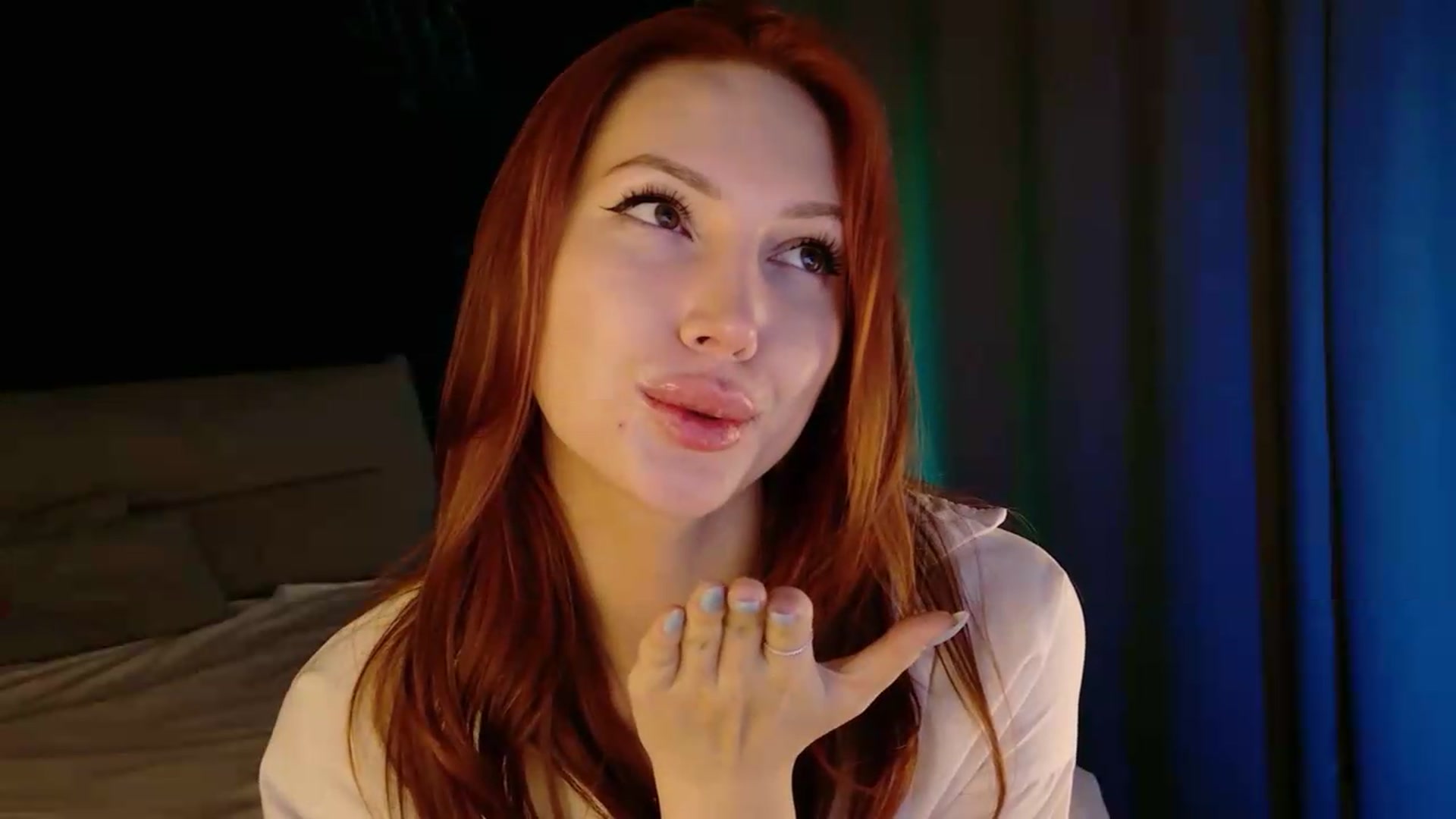 Gallery image thumbnail from LovelyGin's myfreecams stream on, 07/27/2026, 19:18 image 5 of 20