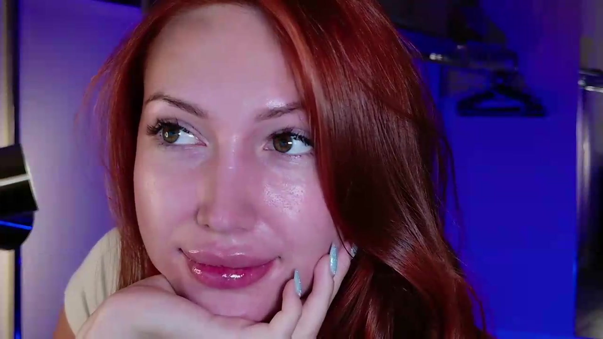Gallery image thumbnail from LovelyGin's myfreecams stream on, 08/14/2026, 16:46 image 11 of 20