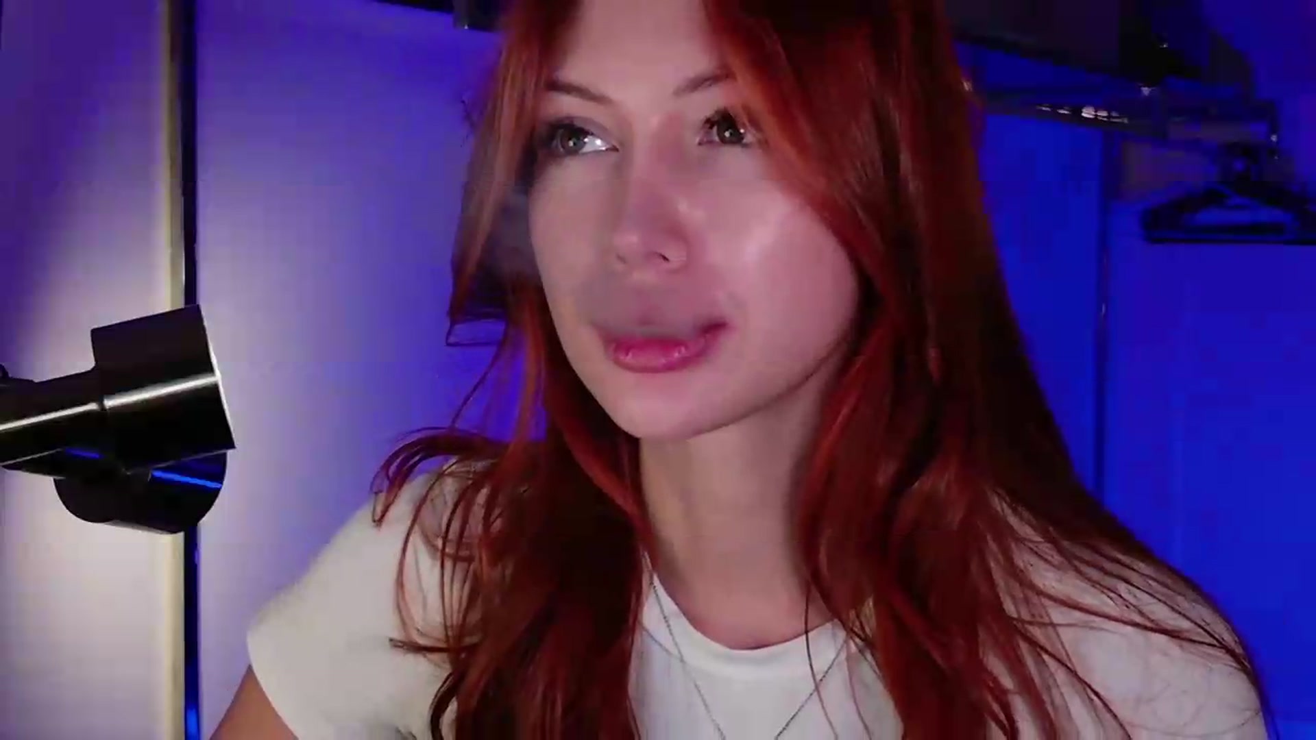 Gallery image thumbnail from LovelyGin's myfreecams stream on, 08/14/2026, 16:46 image 4 of 20