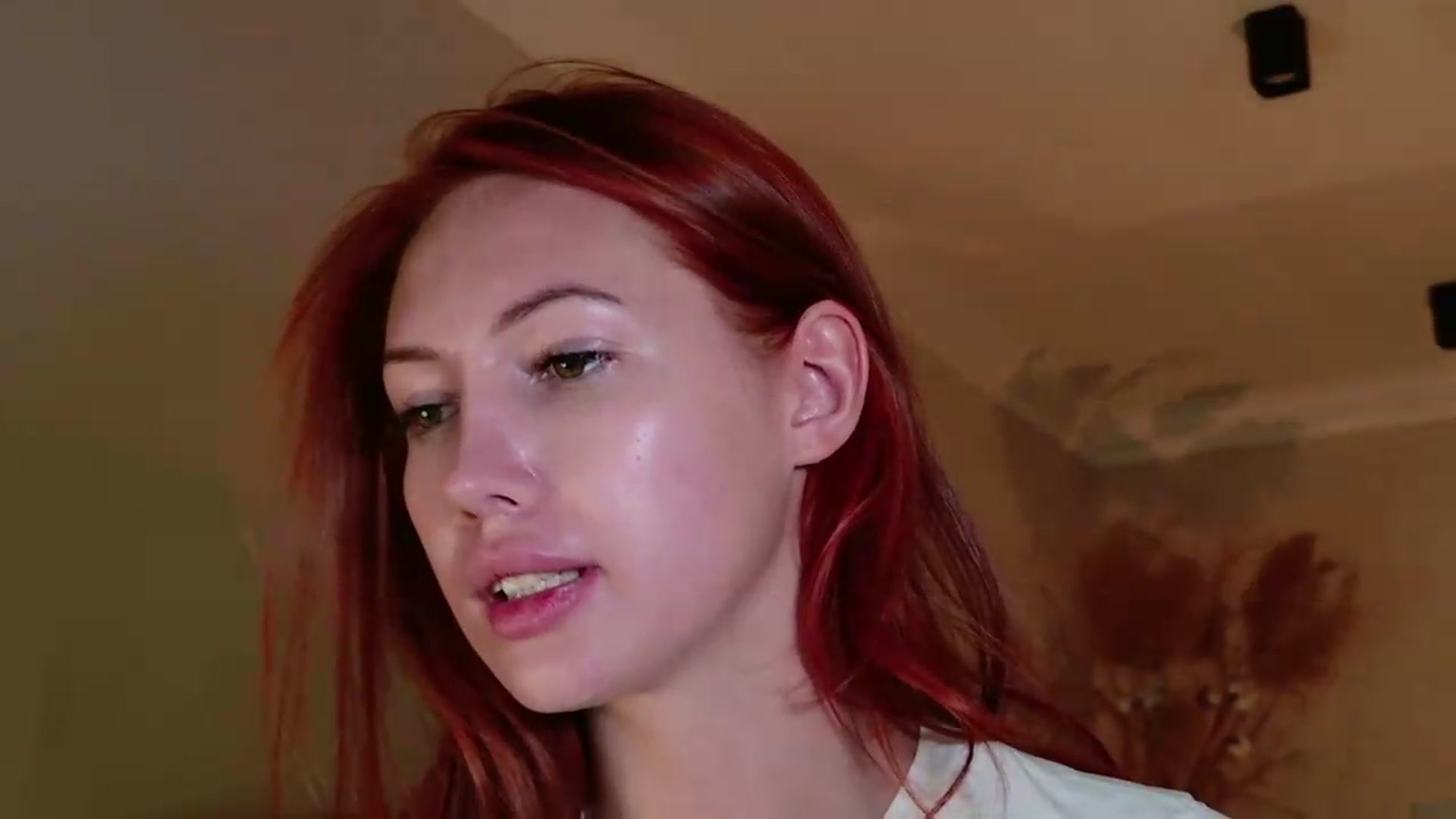 Gallery image thumbnail from LovelyGin's myfreecams stream on, 08/14/2026, 20:05 image 19 of 20