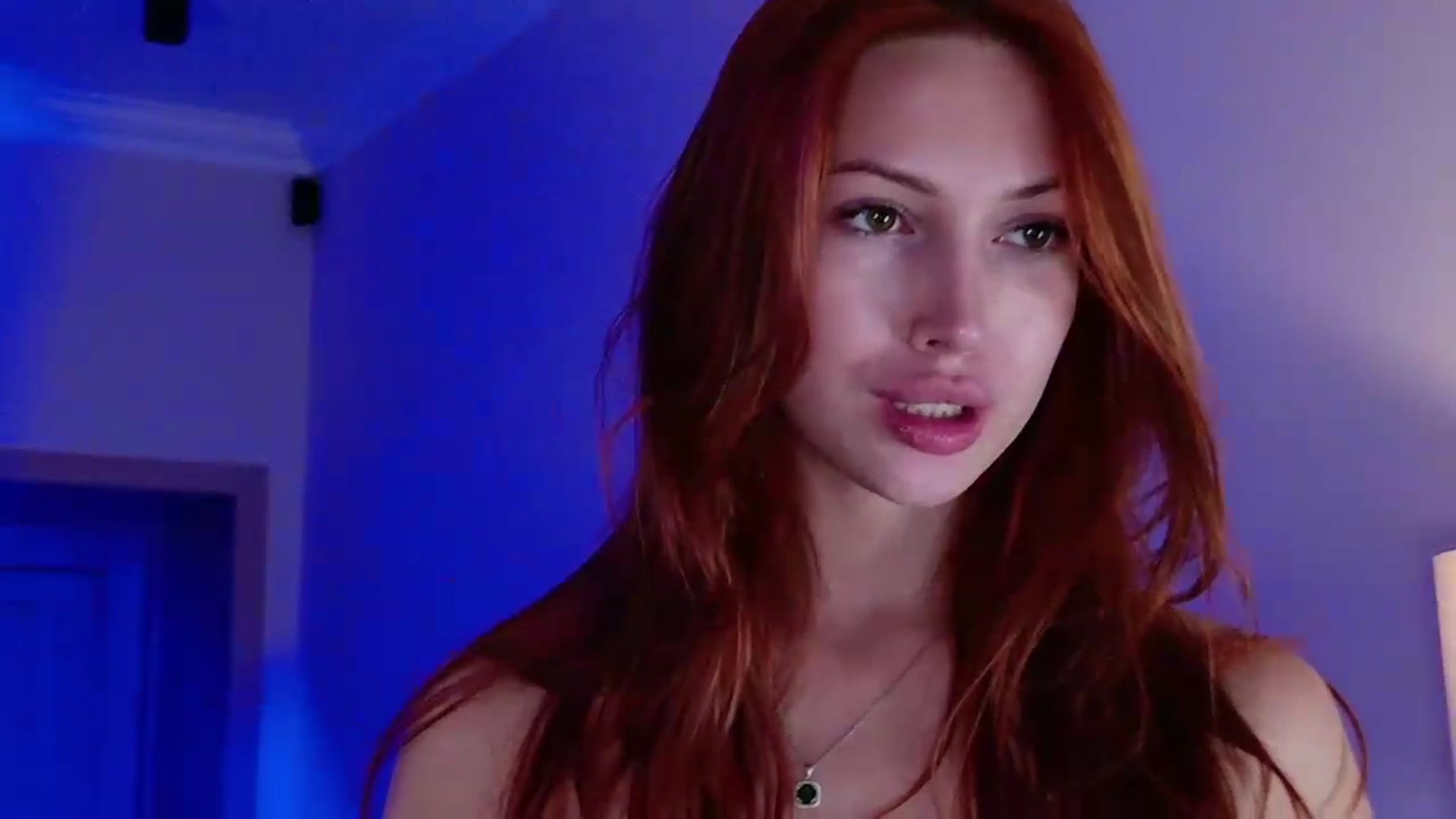 Gallery image thumbnail from LovelyGin's myfreecams stream on, 08/17/2026, 16:45 image 10 of 20