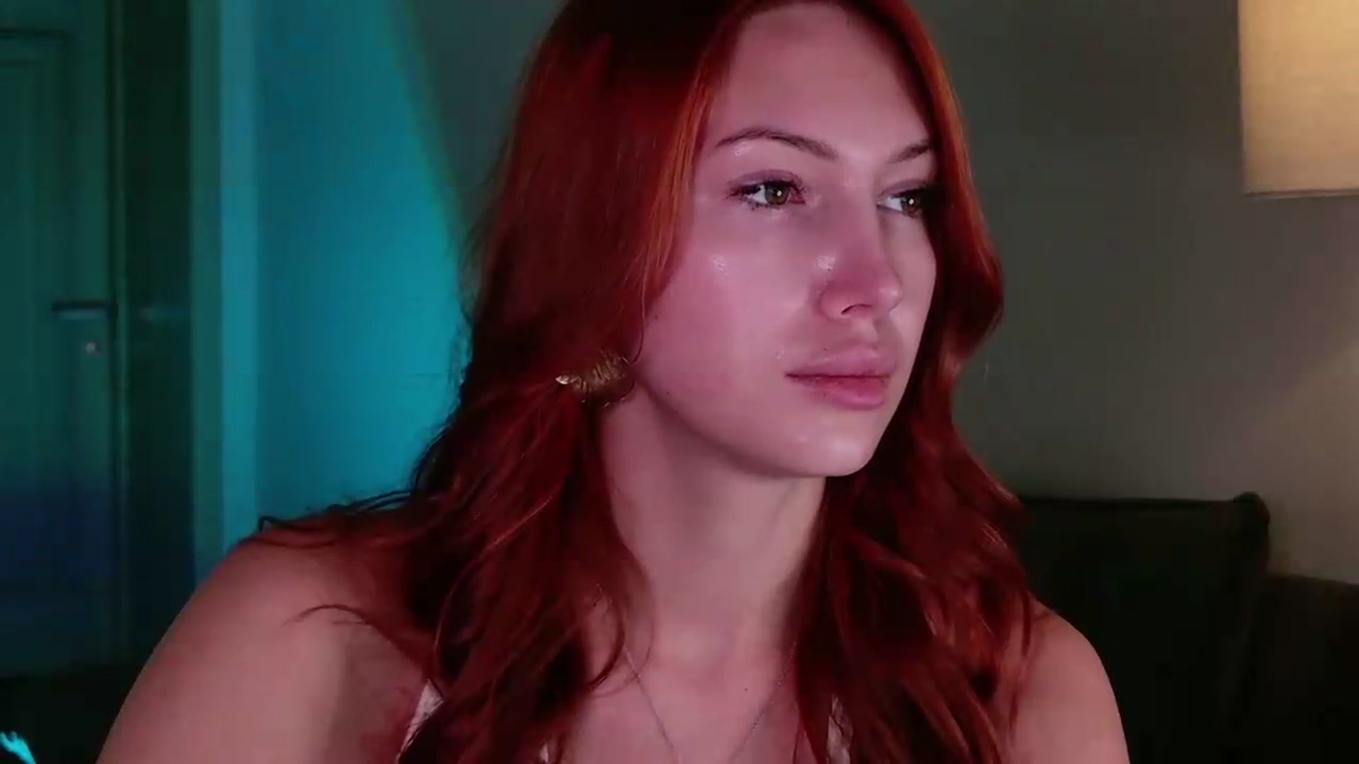 Gallery image thumbnail from LovelyGin's myfreecams stream on, 08/18/2026, 16:31 image 7 of 20