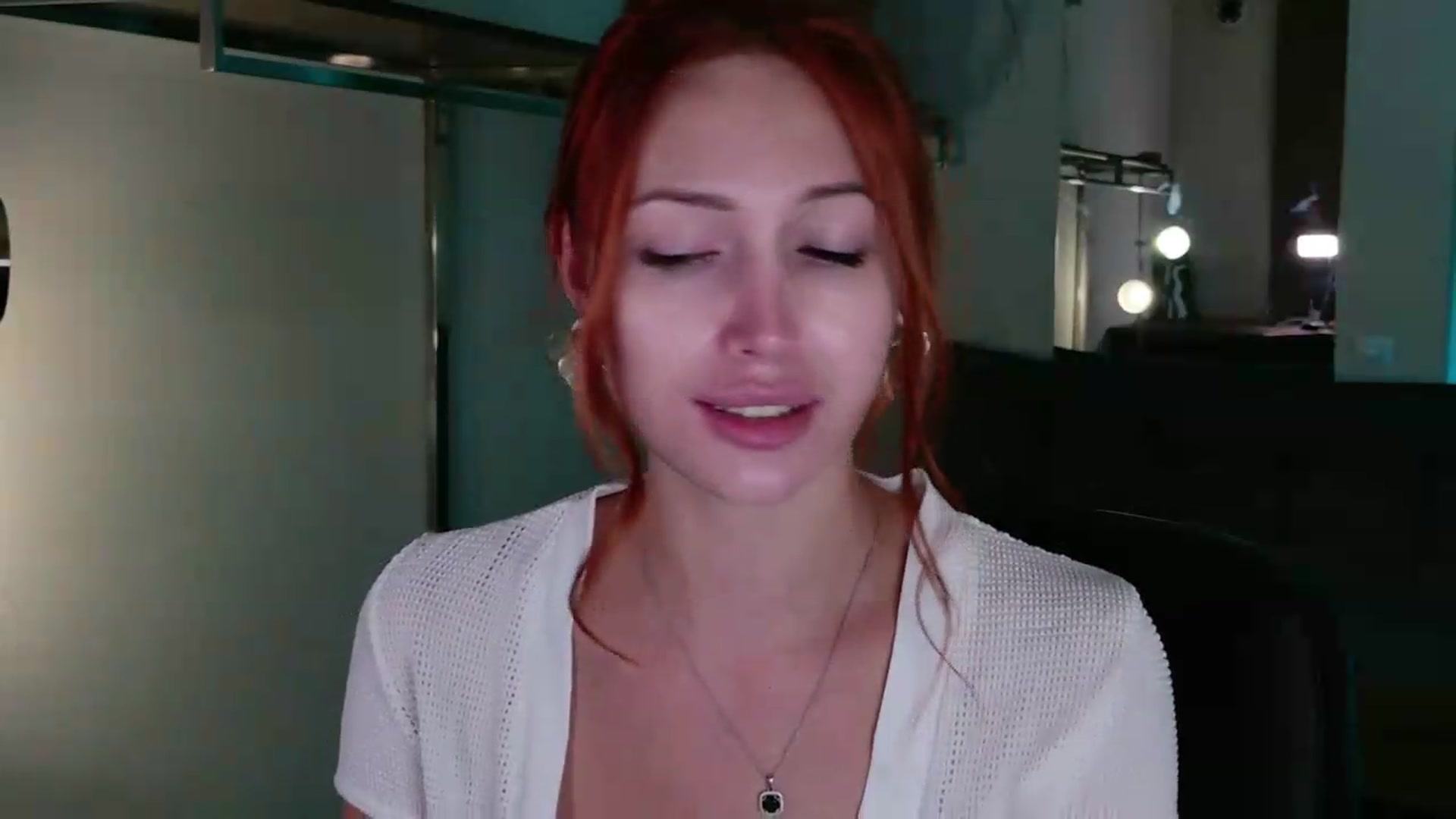Gallery image thumbnail from LovelyGin's myfreecams stream on, 08/18/2026, 17:20 image 15 of 20